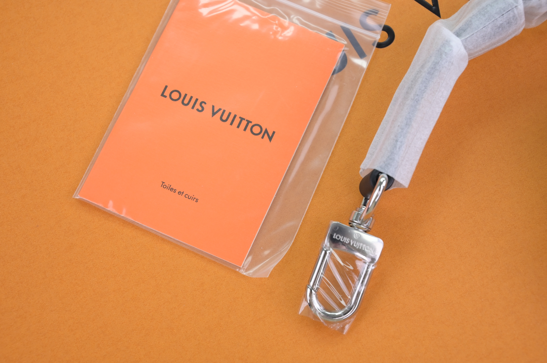 Louis Vuitton  LV