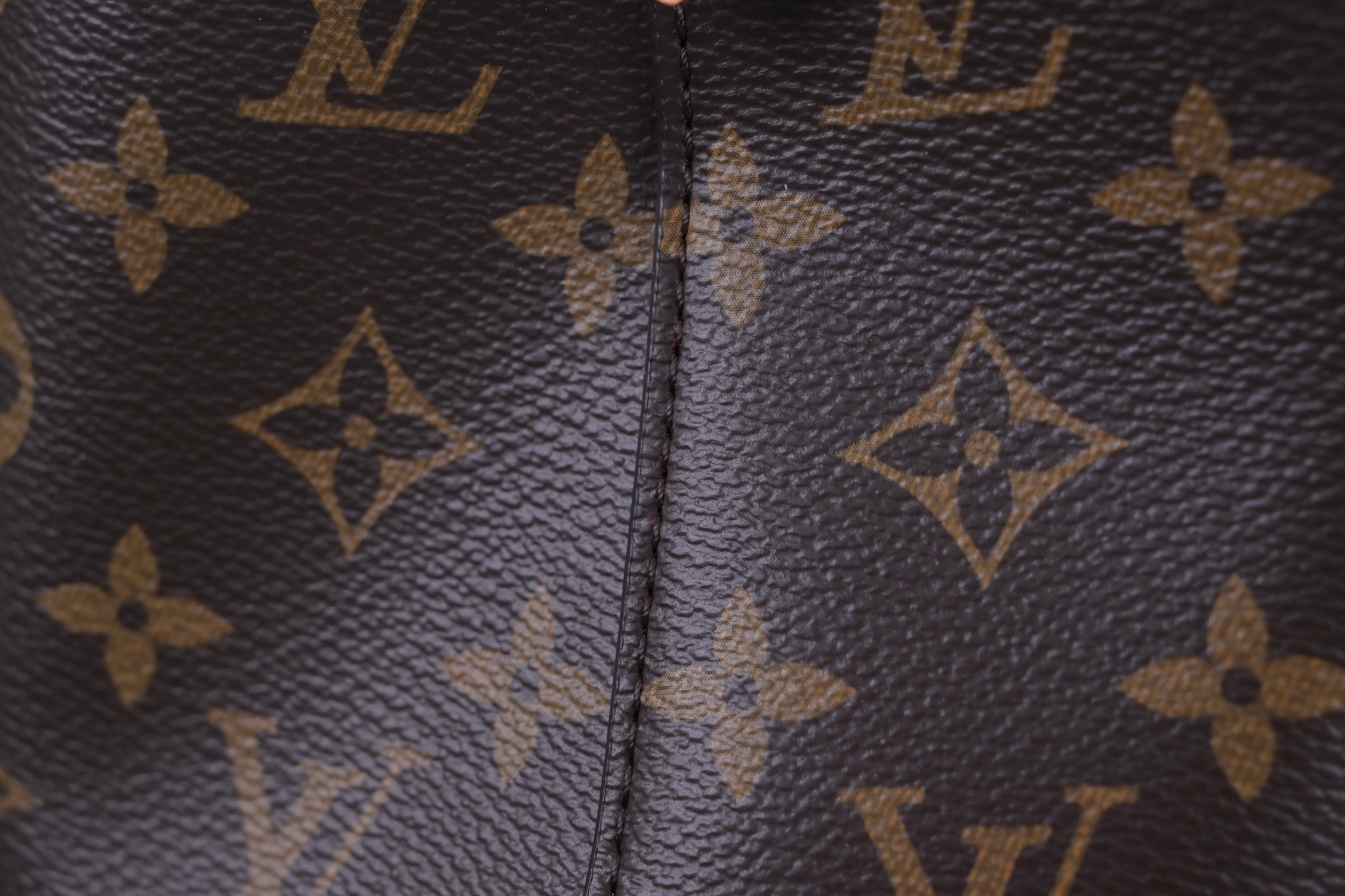 Louis Vuitton  LV