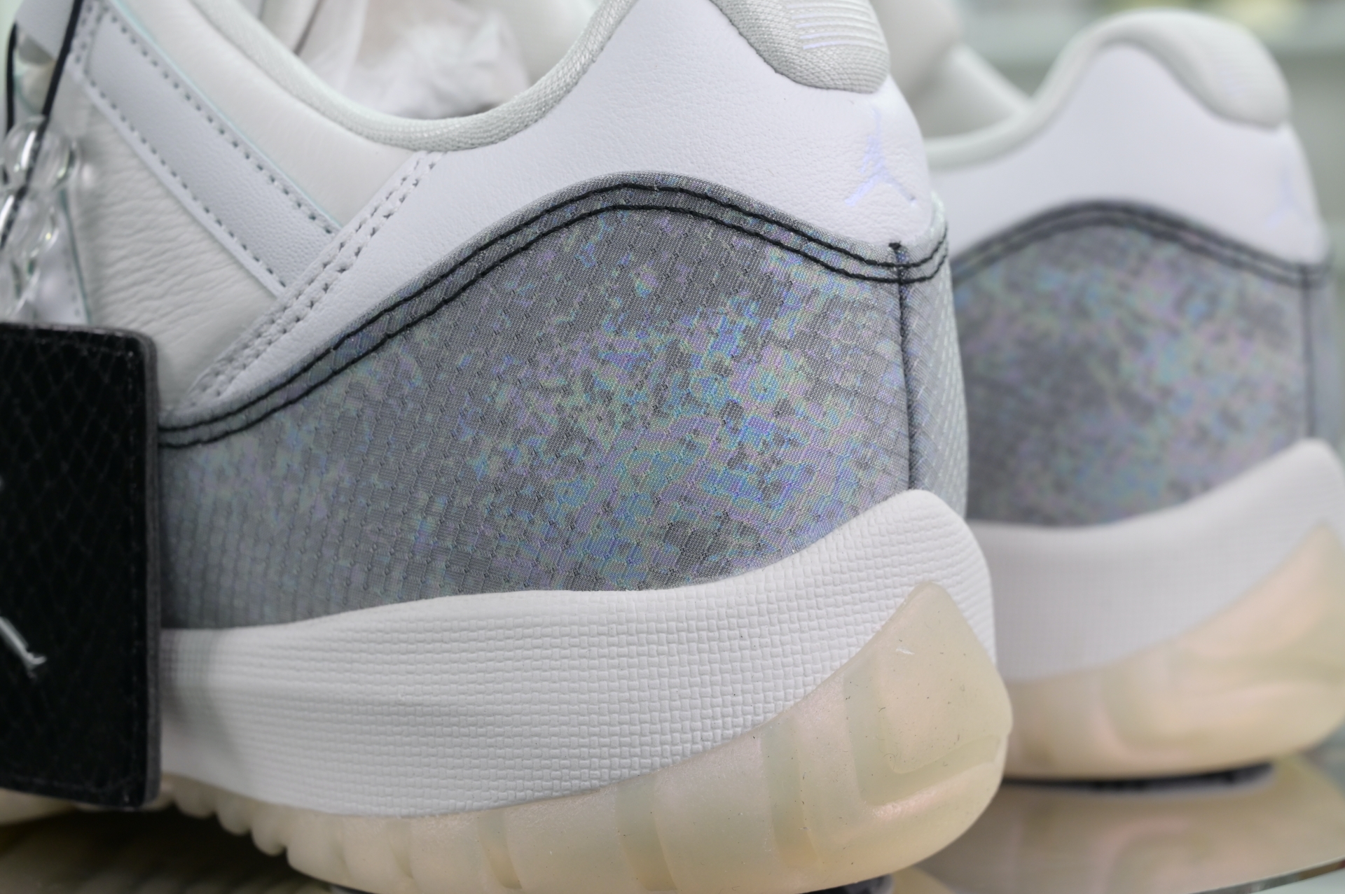 Jordan Air Jordan 11 Low  CNY