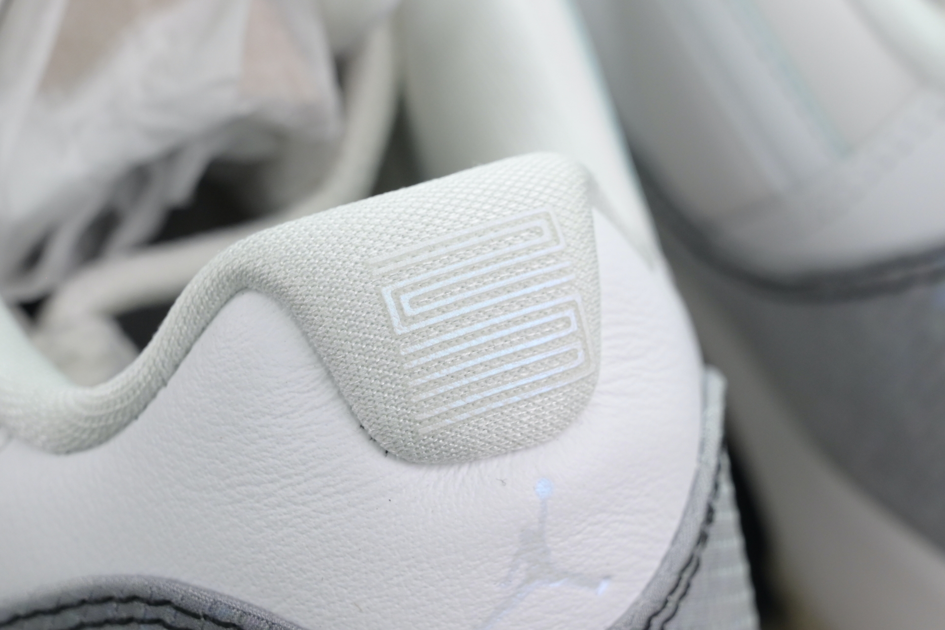 Jordan Air Jordan 11 Low  CNY