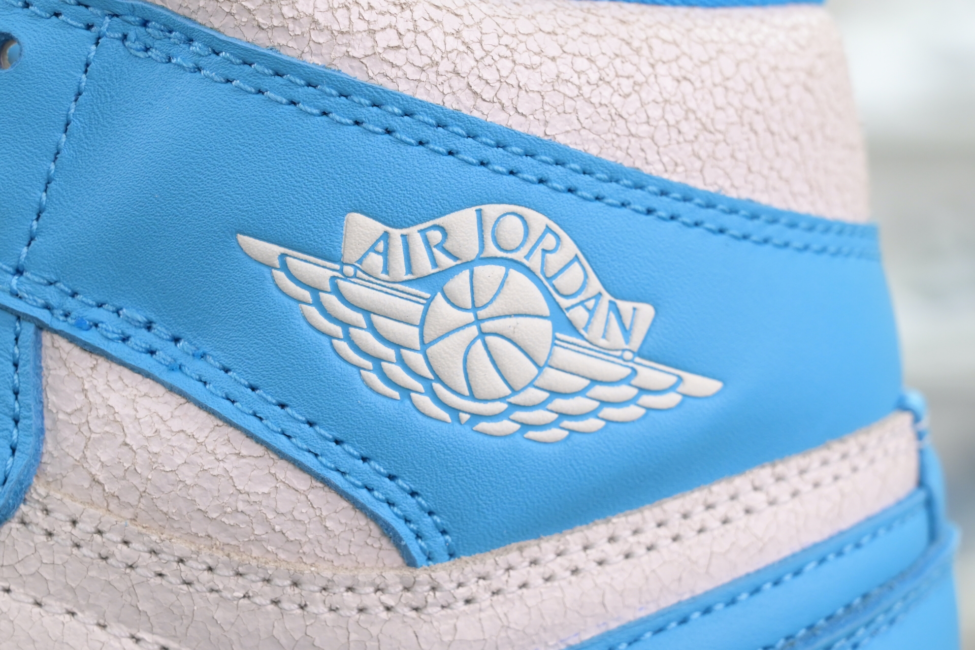 Air Jordan 1 High OG“UNC Reimagined”