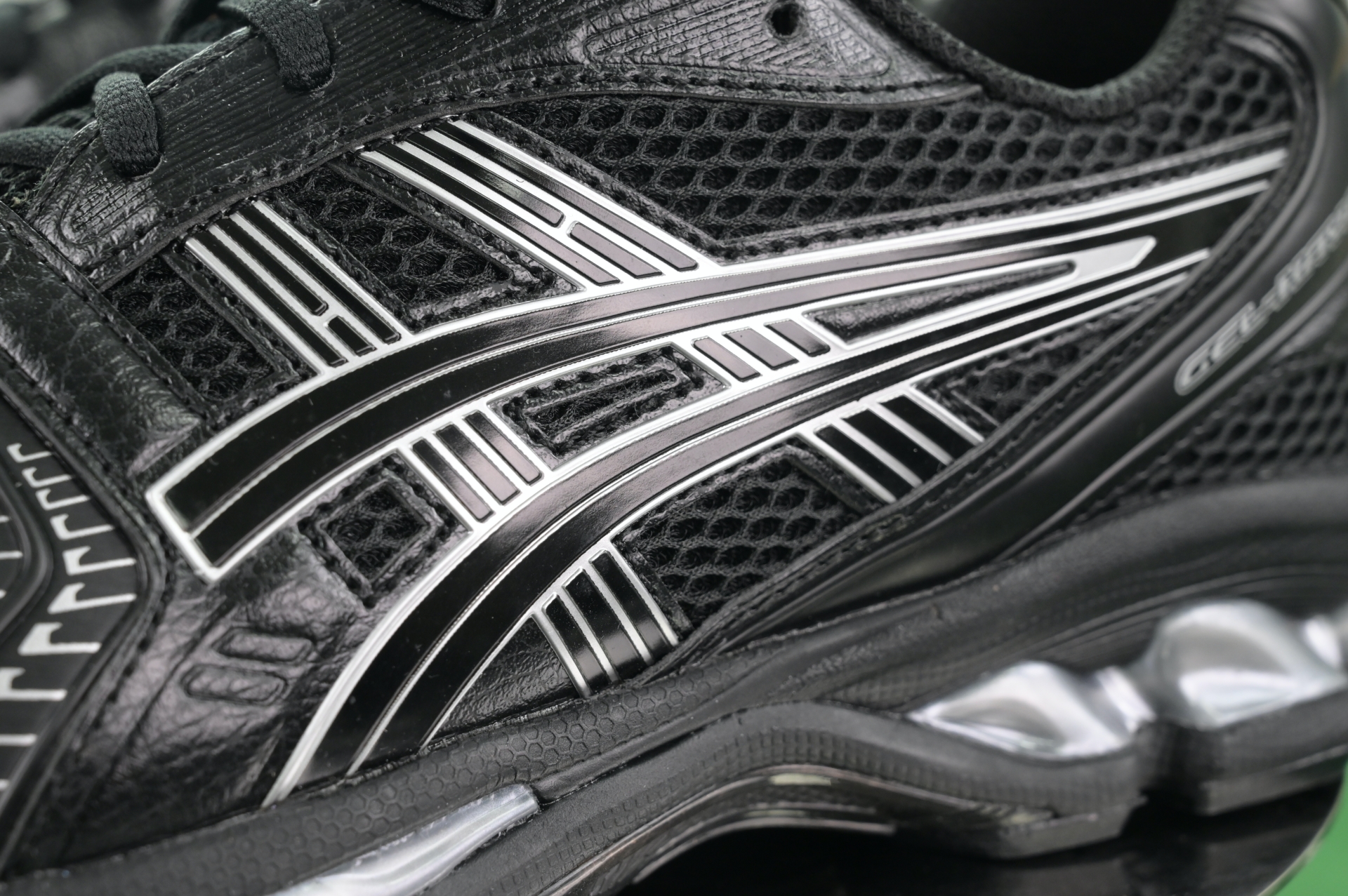 Asics Gel-Kayano 14 Y2K