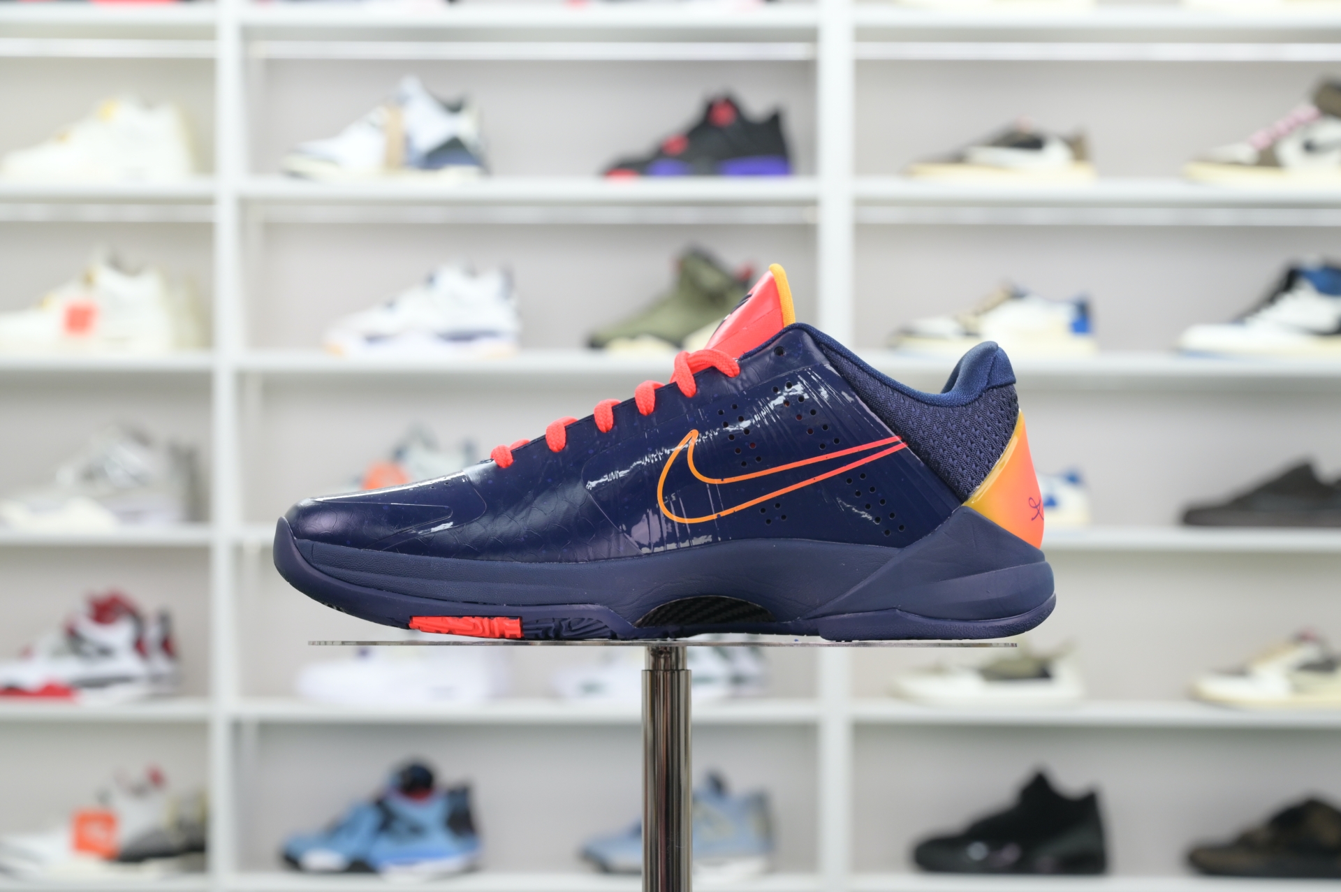 Caitlin Clark x Nike Kobe 5 Protro“Indiana Fever