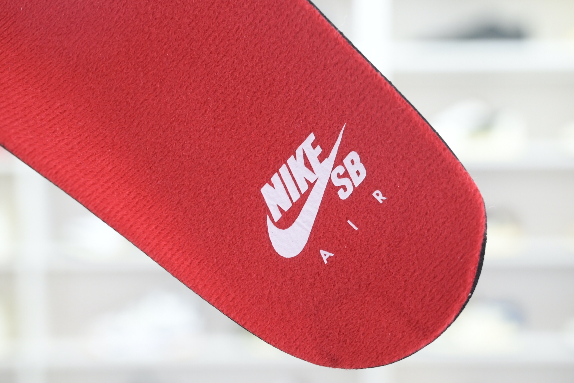 Nike SB x Jordan Air Jordan4“Varsity Red”