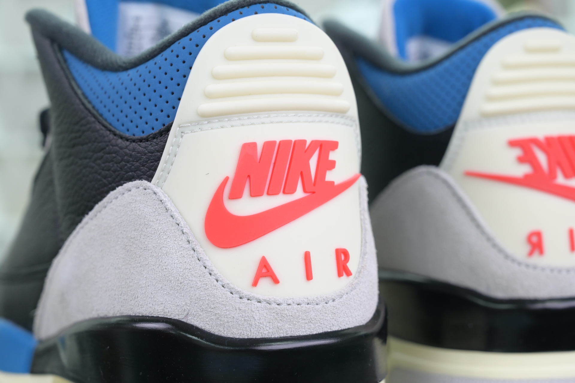 Jordan Air Jordan 3 Retro 