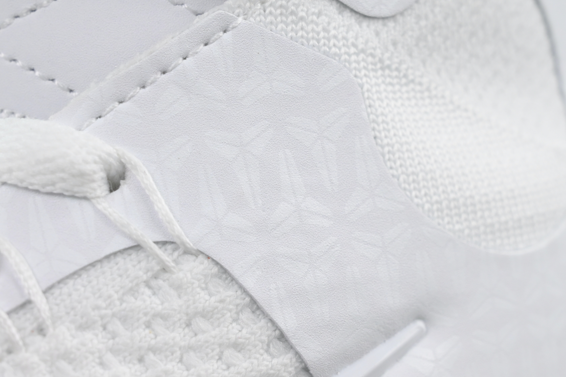 Nike Kobe 9 Elite High Protro 