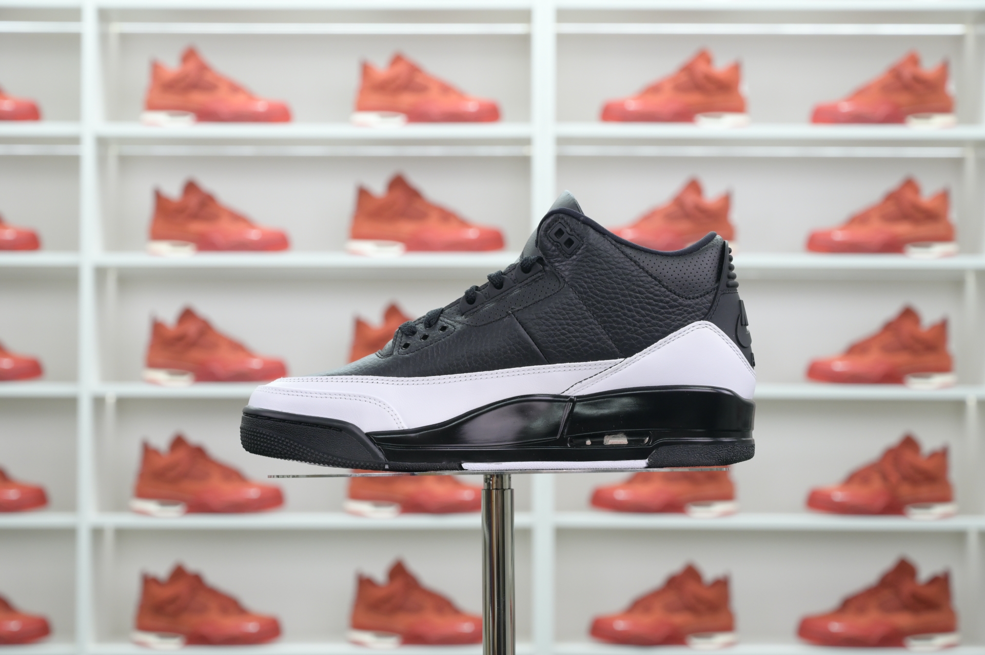 Fragment Design x Jordan Air Jordan 3“Black/ White”  DA3595-001