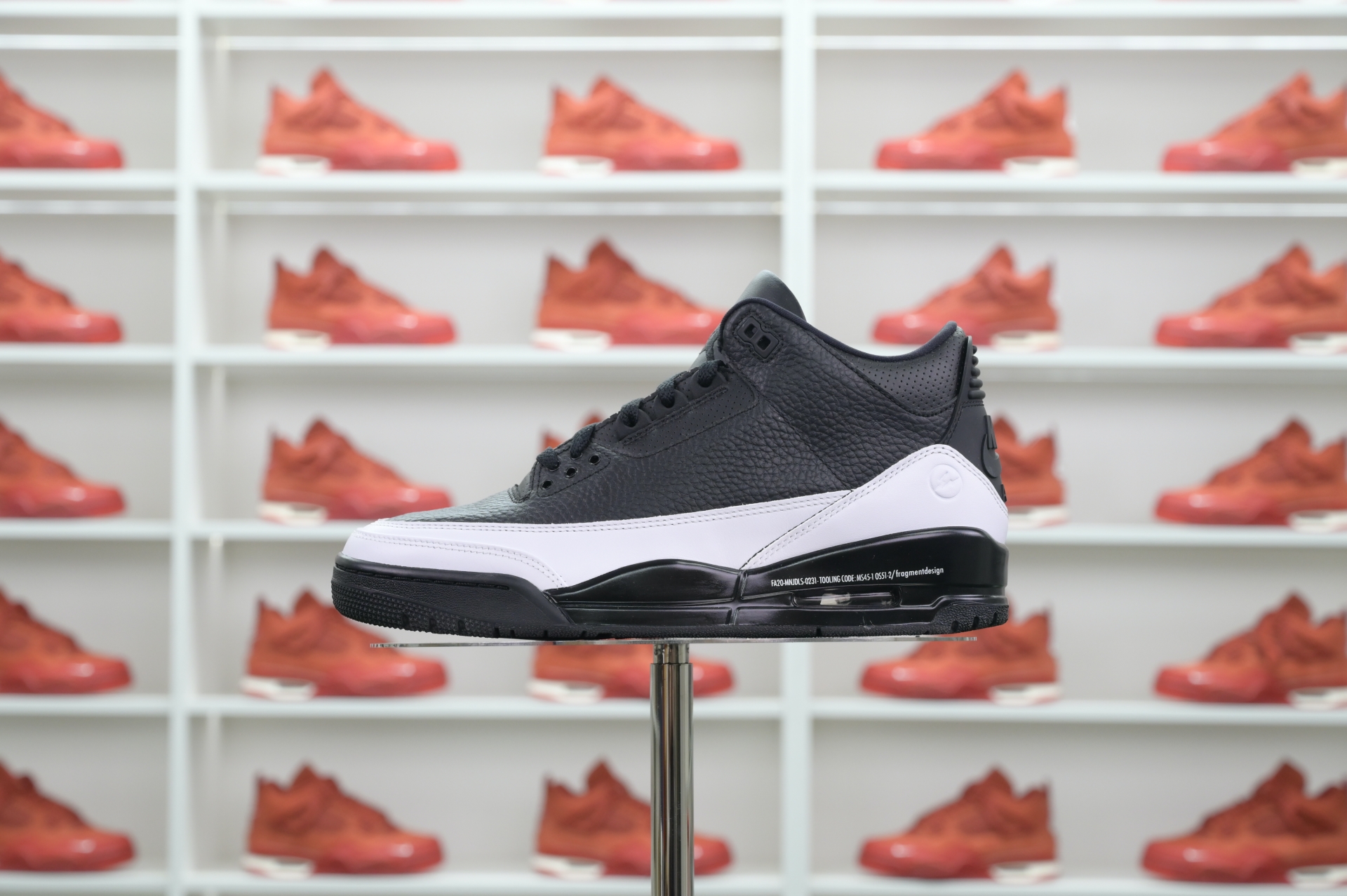 Fragment Design x Jordan Air Jordan 3“Black/ White”  DA3595-001