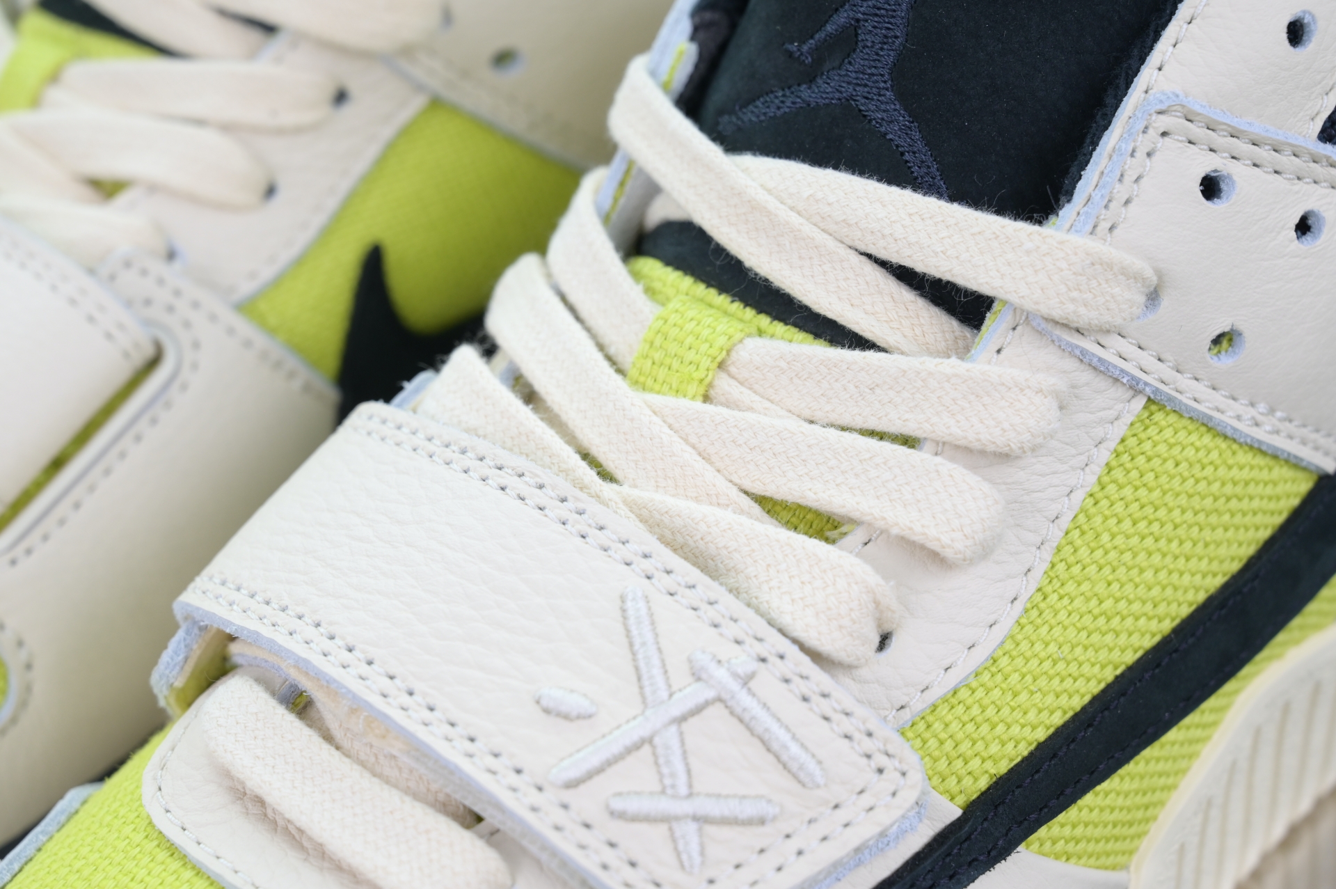 Travis Scottx Jordan Jumpman Jack TR“Bright Cactus”  FZ8117-102