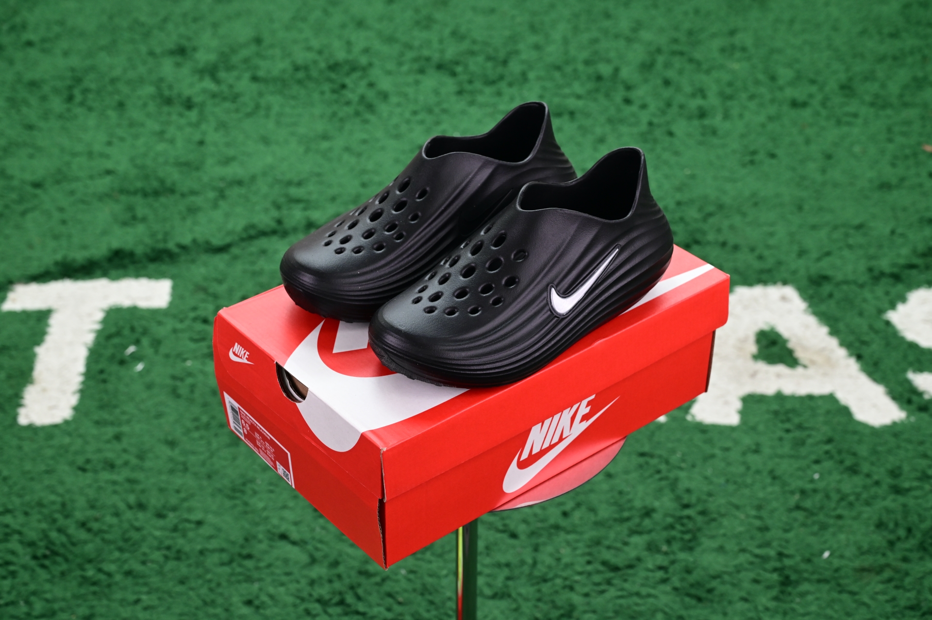 Nike ReactX Rejuven8  HV5062-001