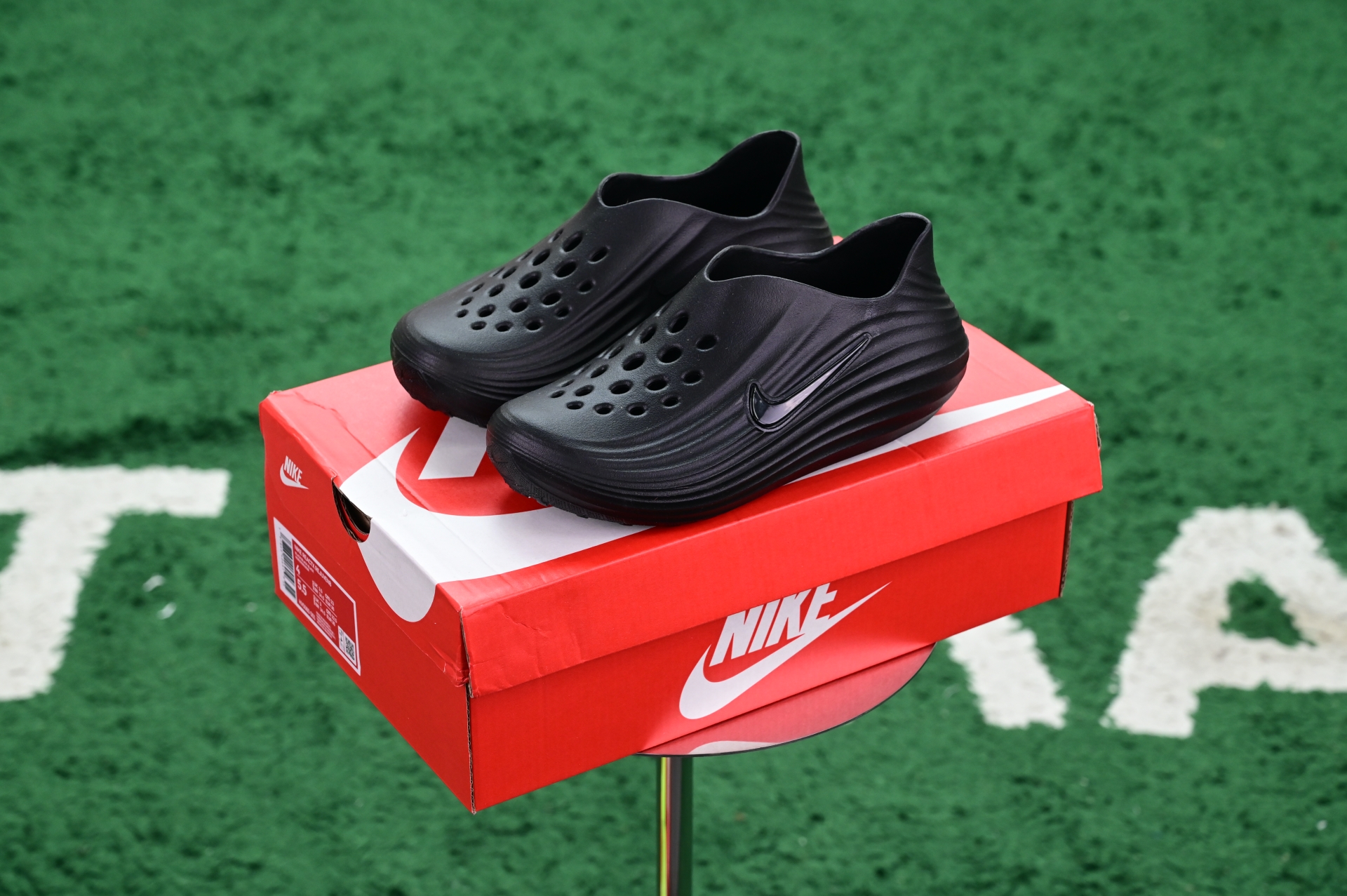 Nike ReactX Rejuven8 HV5060-001