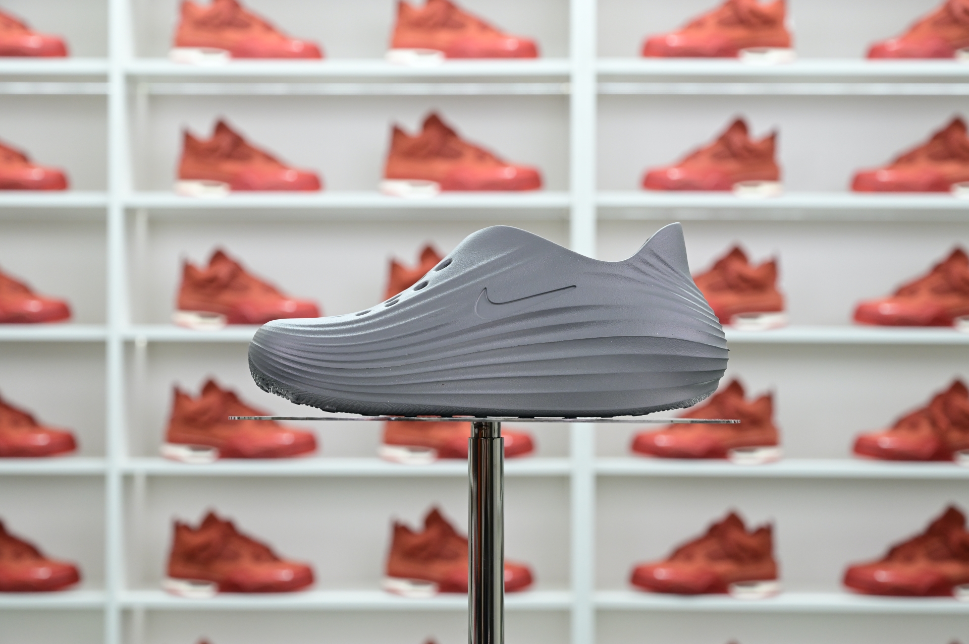 Nike ReactX Rejuven8  HV5060-002