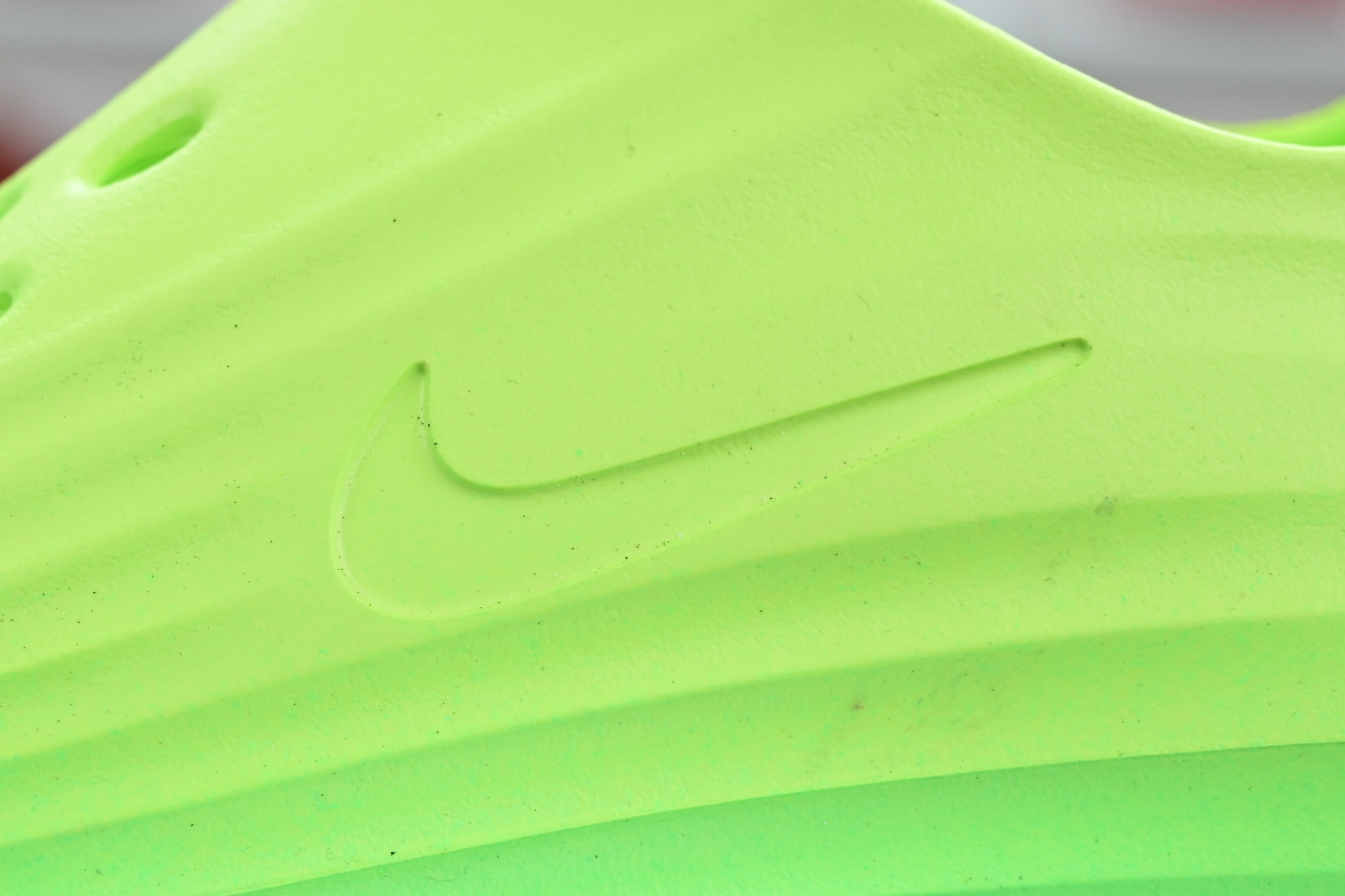 Nike ReactX Rejuven8 Green Strike  HV5060-300