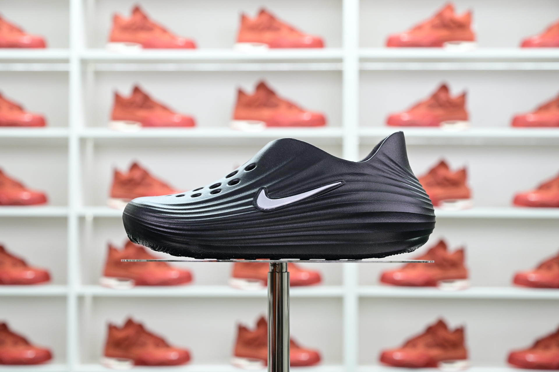 Nike ReactX Rejuven8  HV5062-001