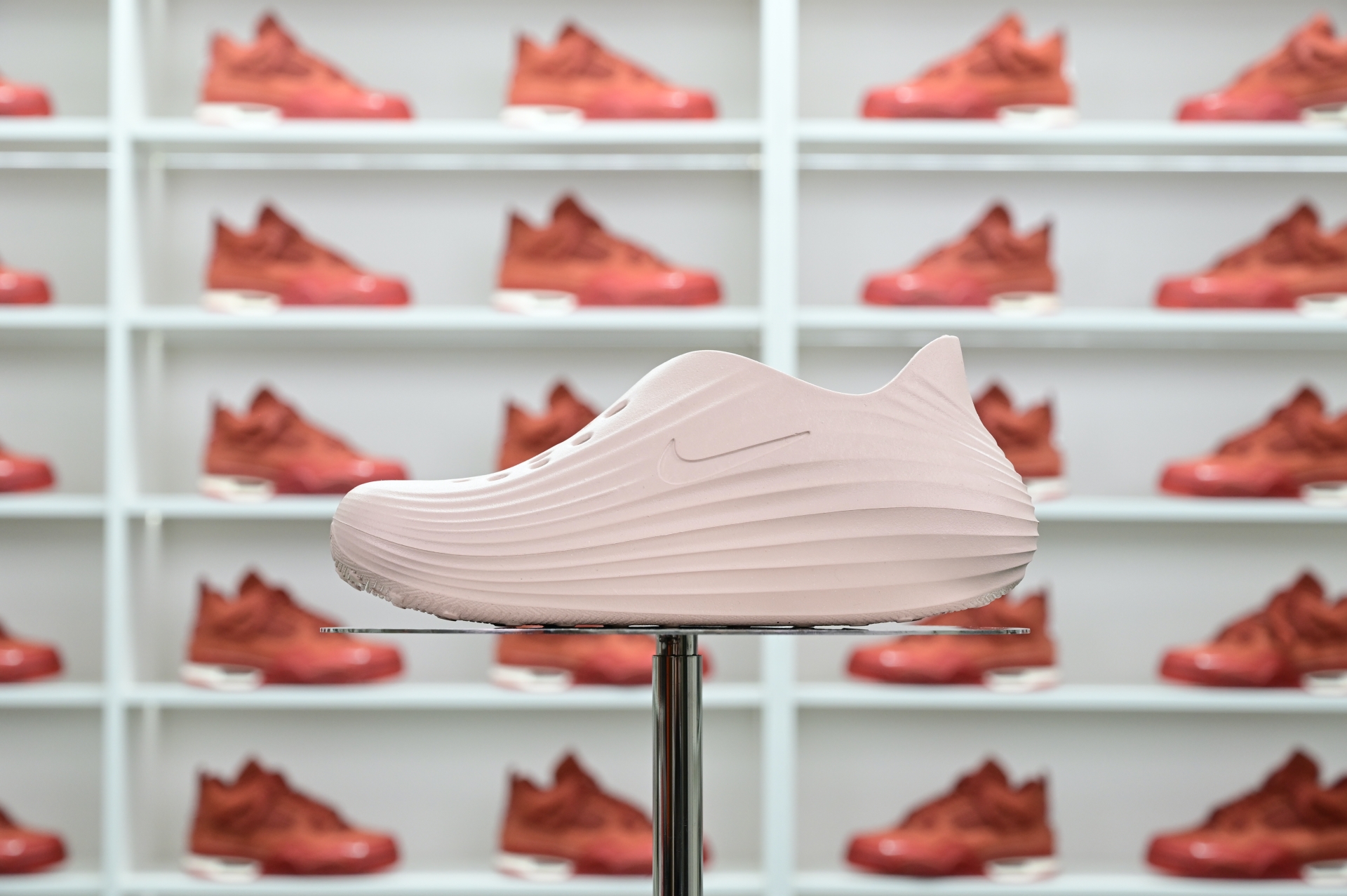 Nike ReactX Rejuven8 Light Orewood Brown HV5060-100