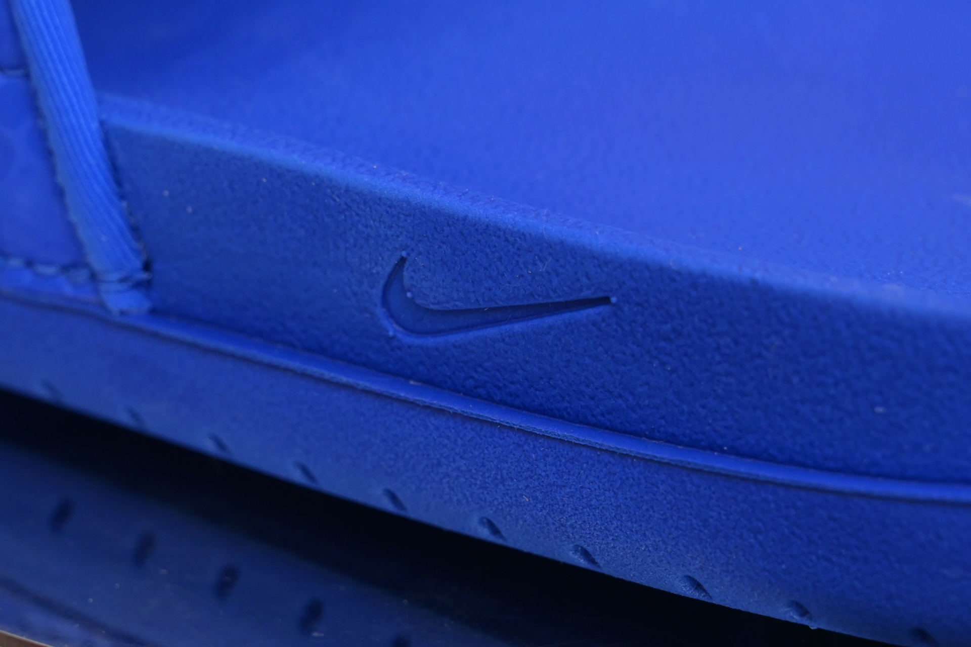 Nike Kobe Offcourt Slides  IP2870-400