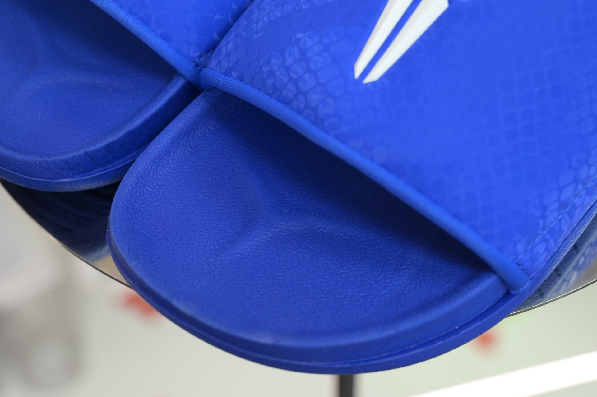 Nike Kobe Offcourt Slides  IP2870-400