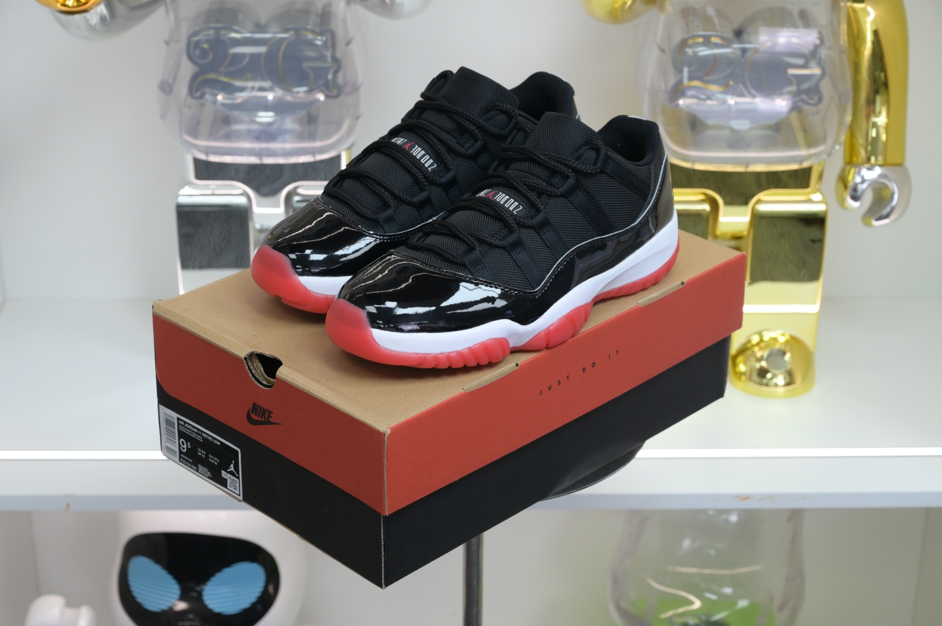Air Jordan 11 Low“Bred” FV5104-006