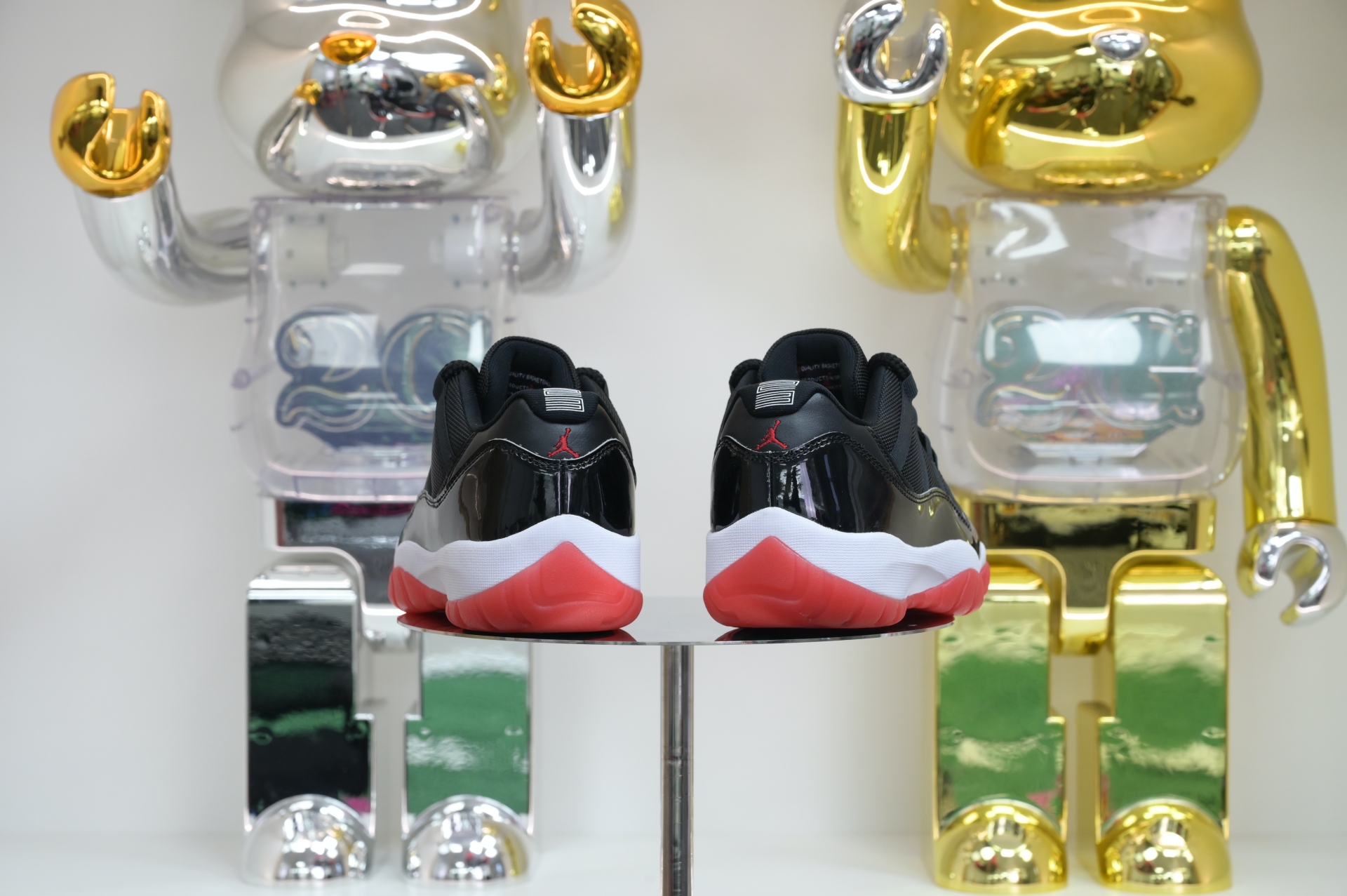 Air Jordan 11 Low“Bred” FV5104-006