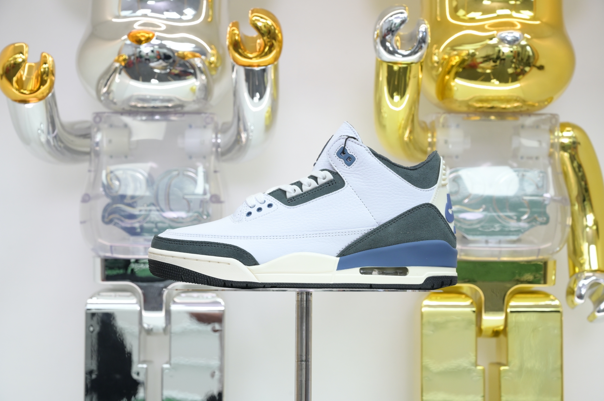 A Ma Maniére x Jordan Air Jordan3“DIFFUSED BLUE” HV8571-100