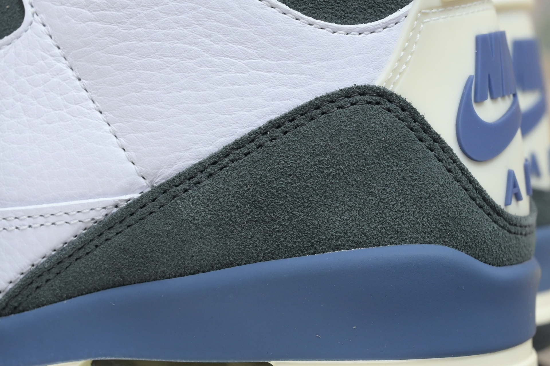 A Ma Maniére x Jordan Air Jordan3“DIFFUSED BLUE” HV8571-100