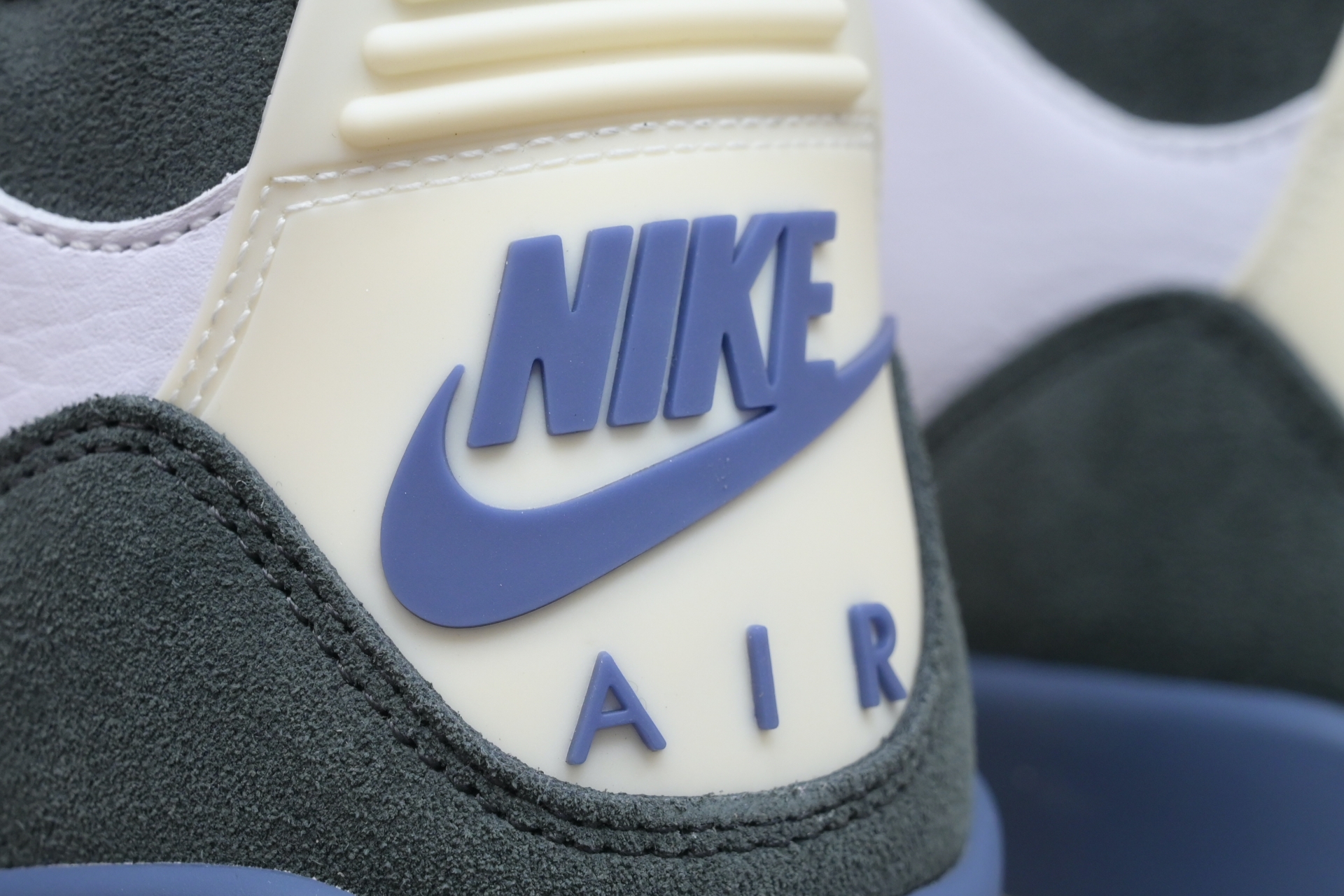 A Ma Maniére x Jordan Air Jordan3“DIFFUSED BLUE” HV8571-100