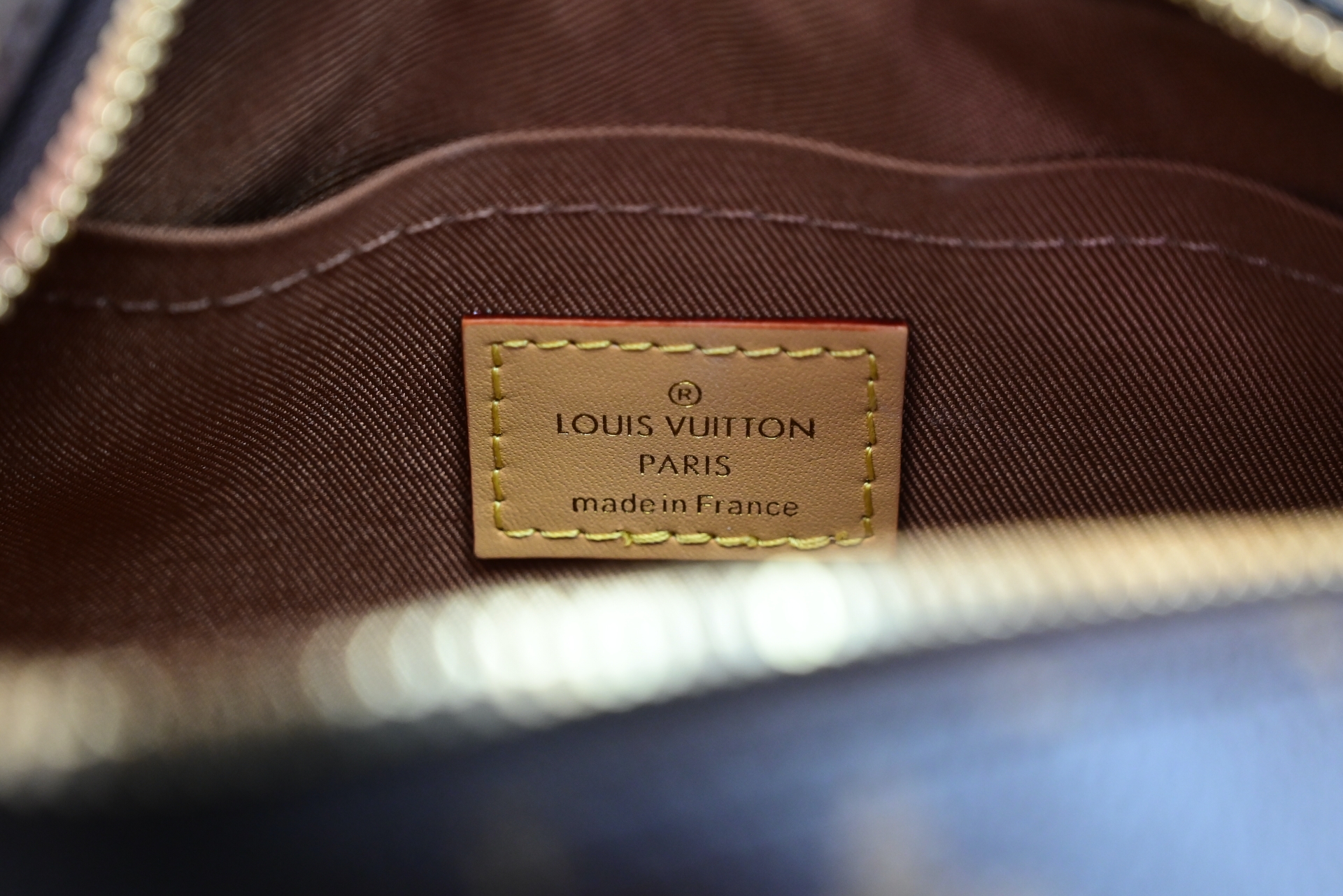 Louis Vuitton  LV