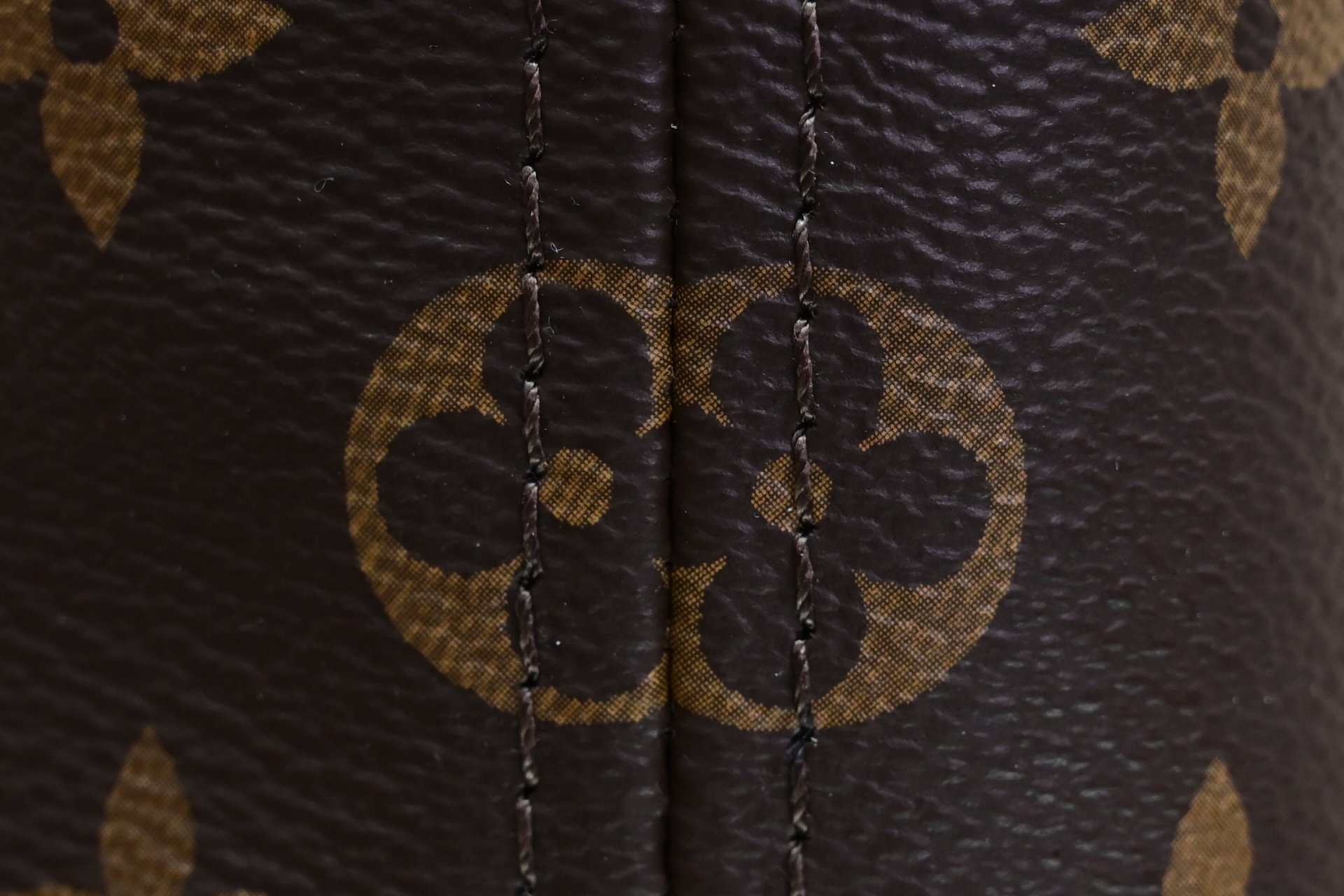 Louis Vuitton  LV