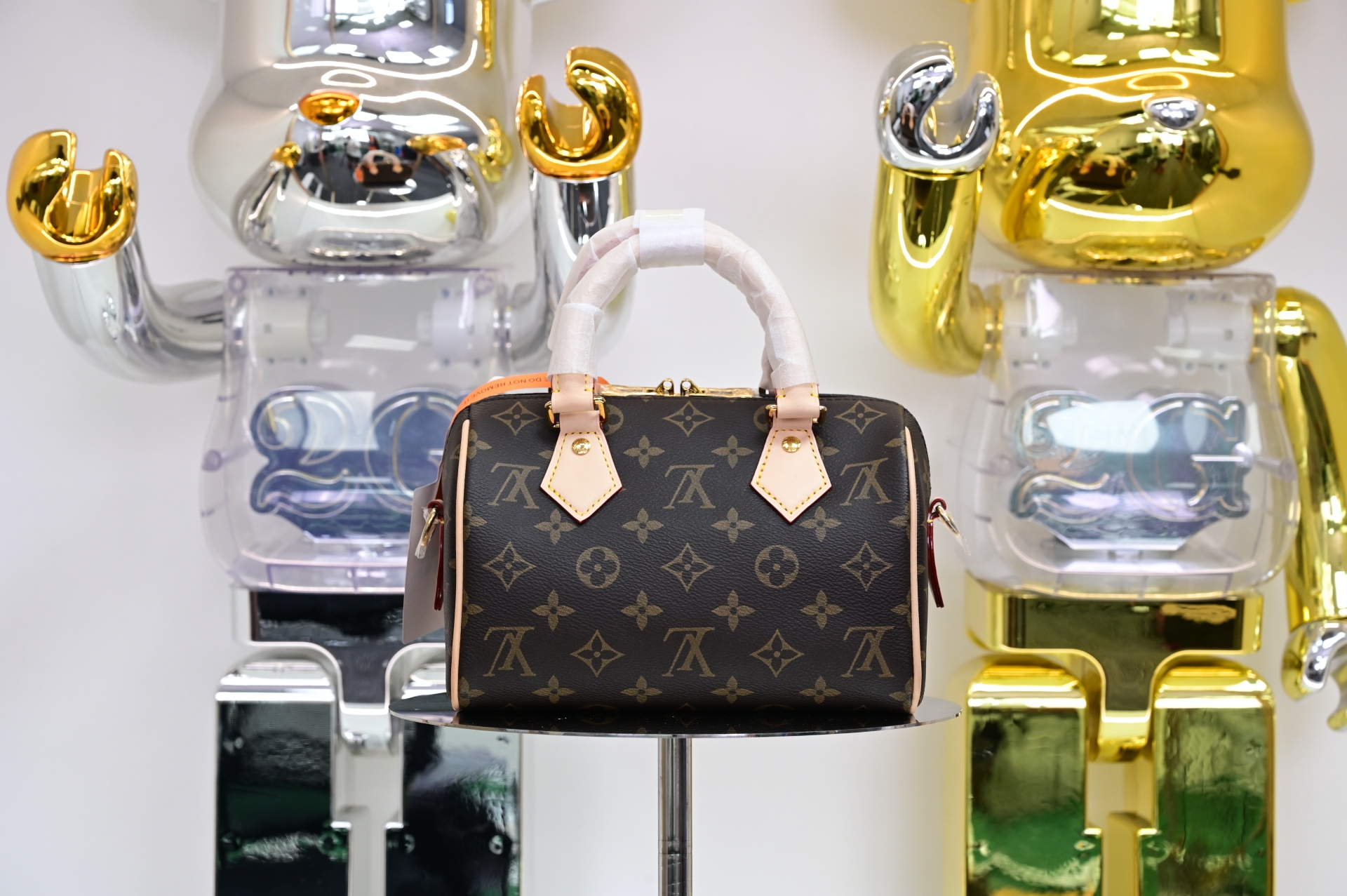 Louis Vuitton  LV