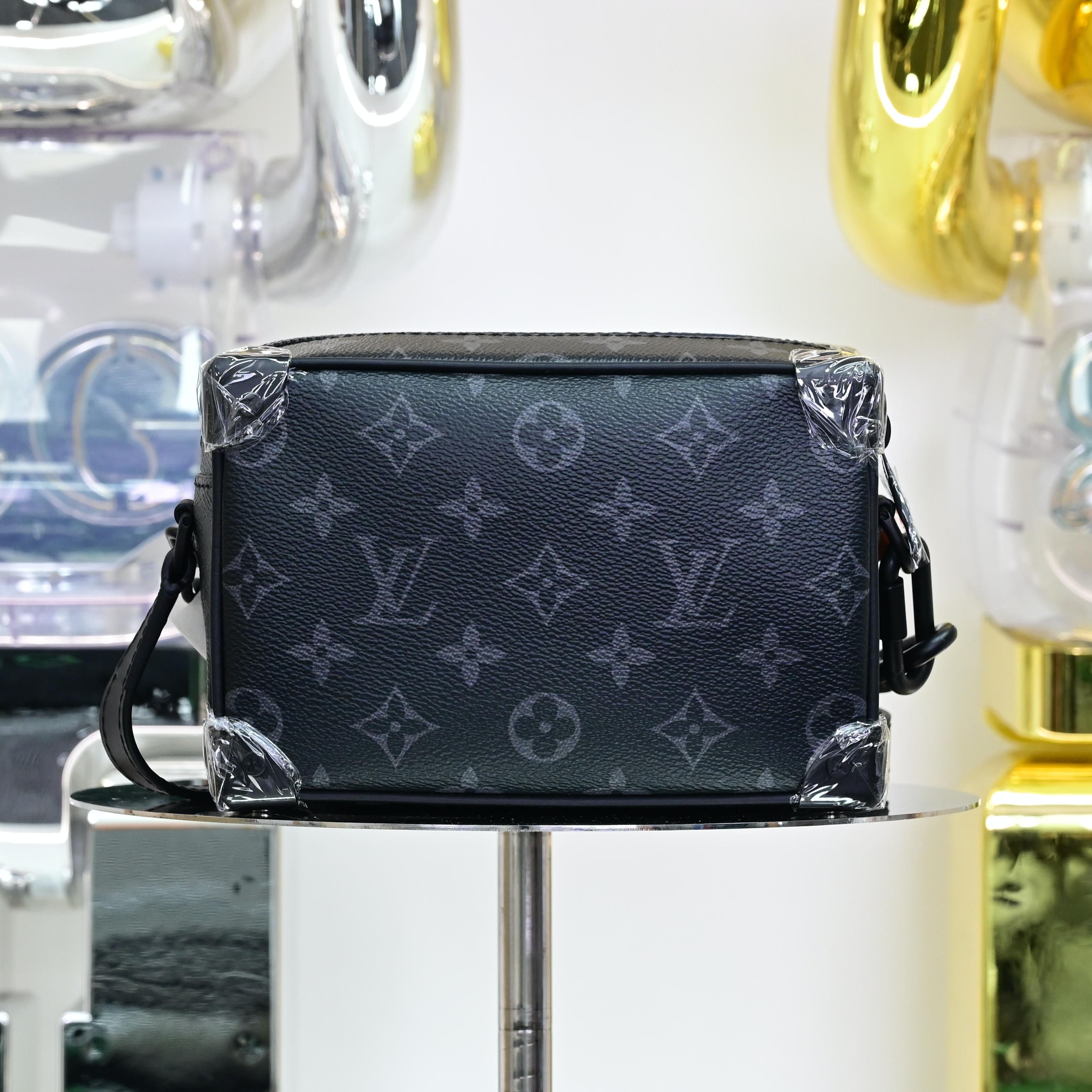 Louis Vuitton  LV
