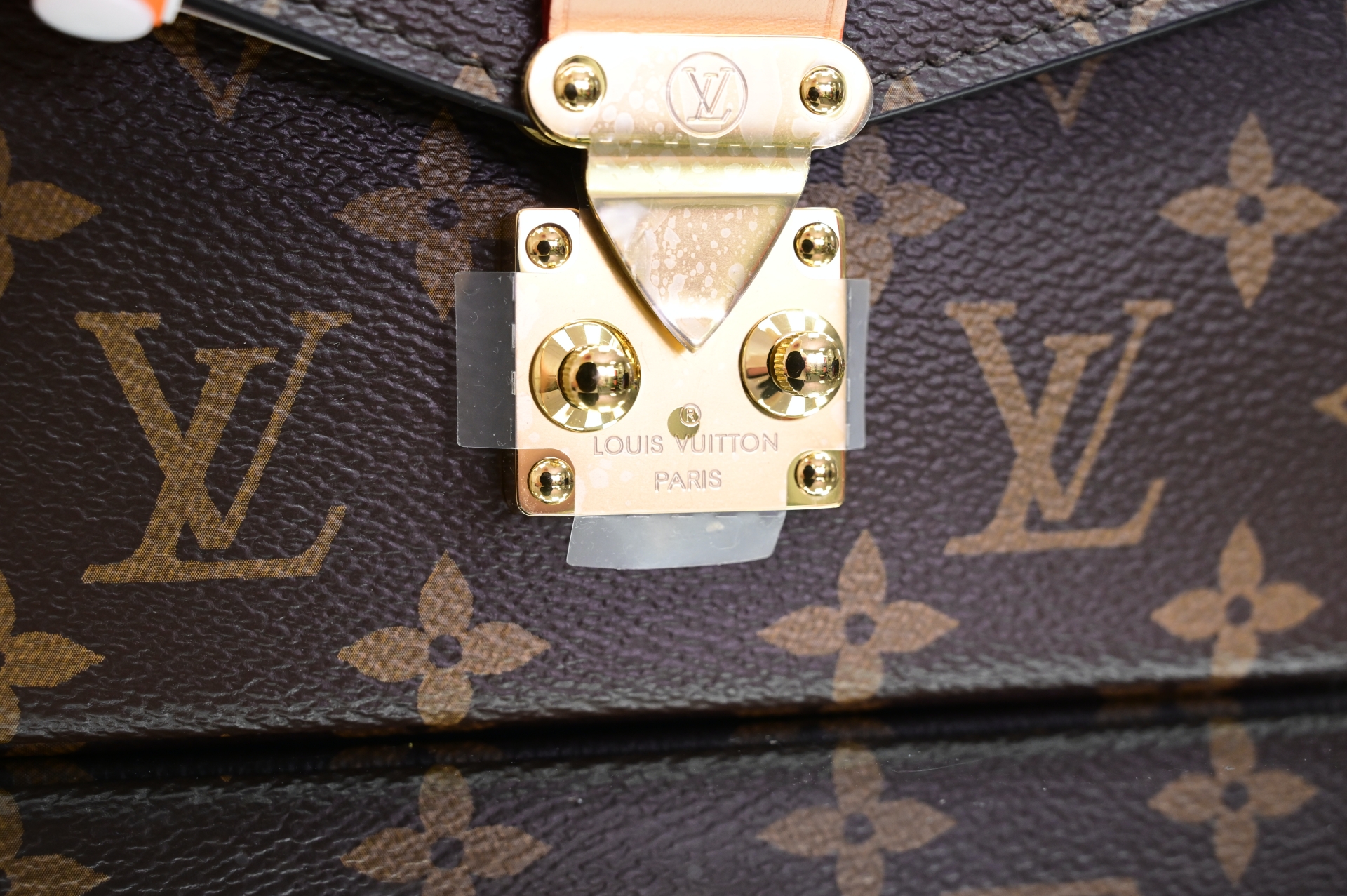 Louis Vuitton  LV