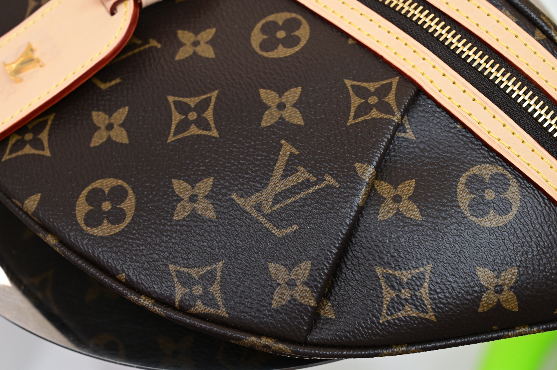Louis Vuitton  LV