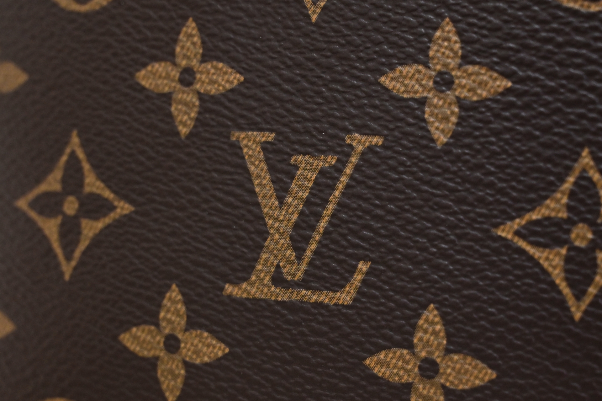 Louis Vuitton  LV