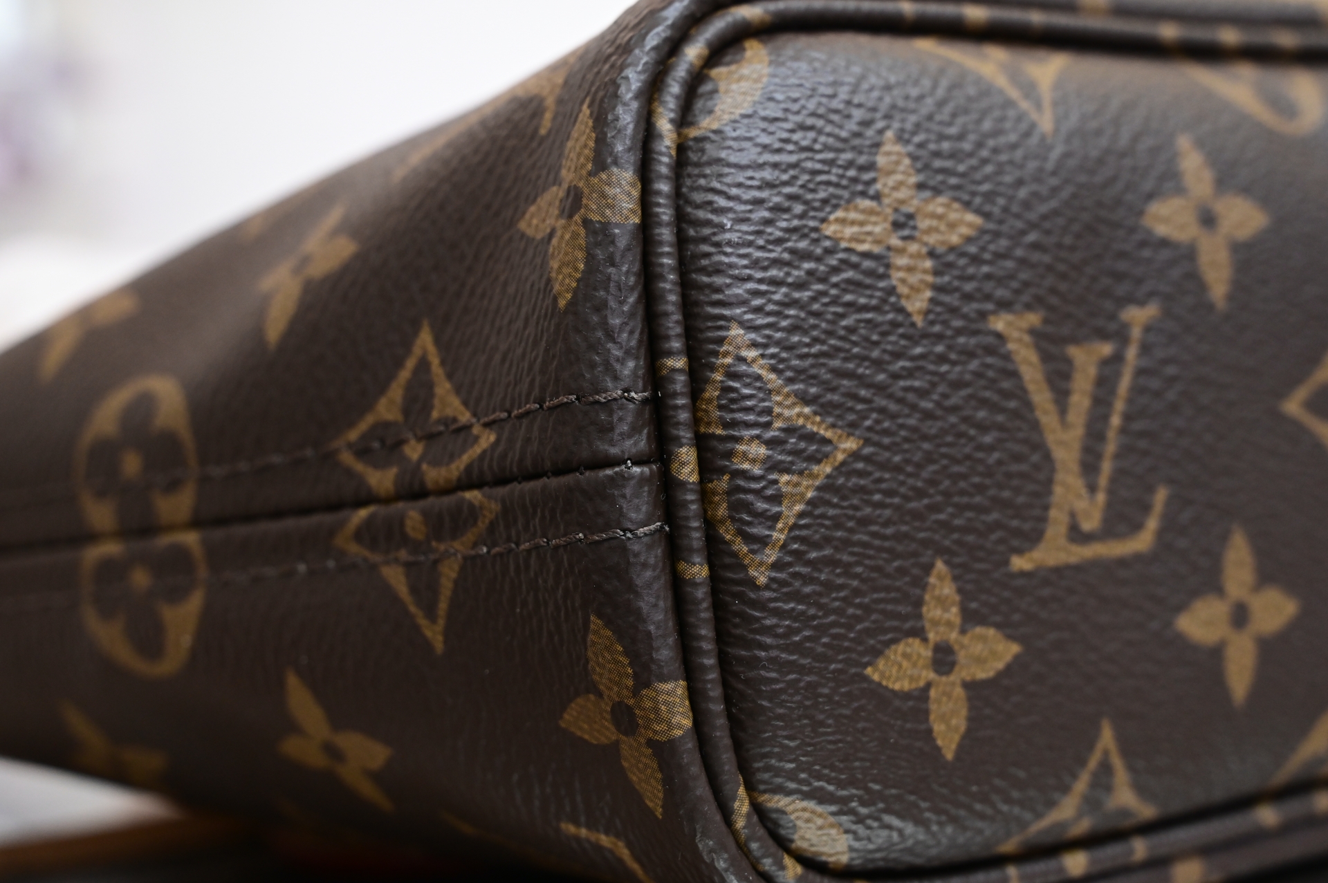 Louis Vuitton  LV