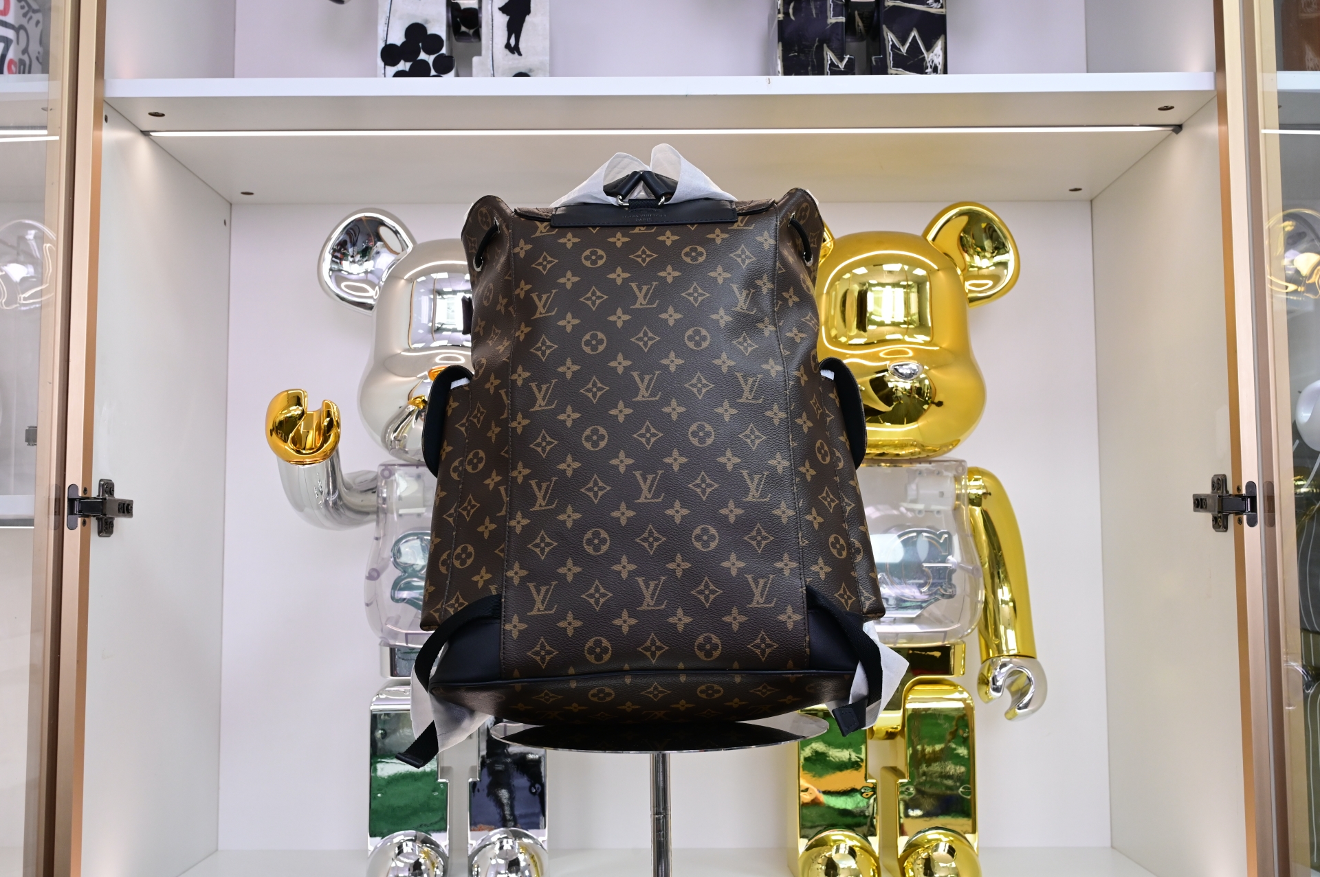 Louis Vuitton  LV