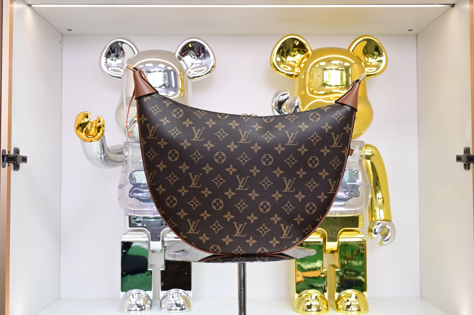 Louis Vuitton  LV