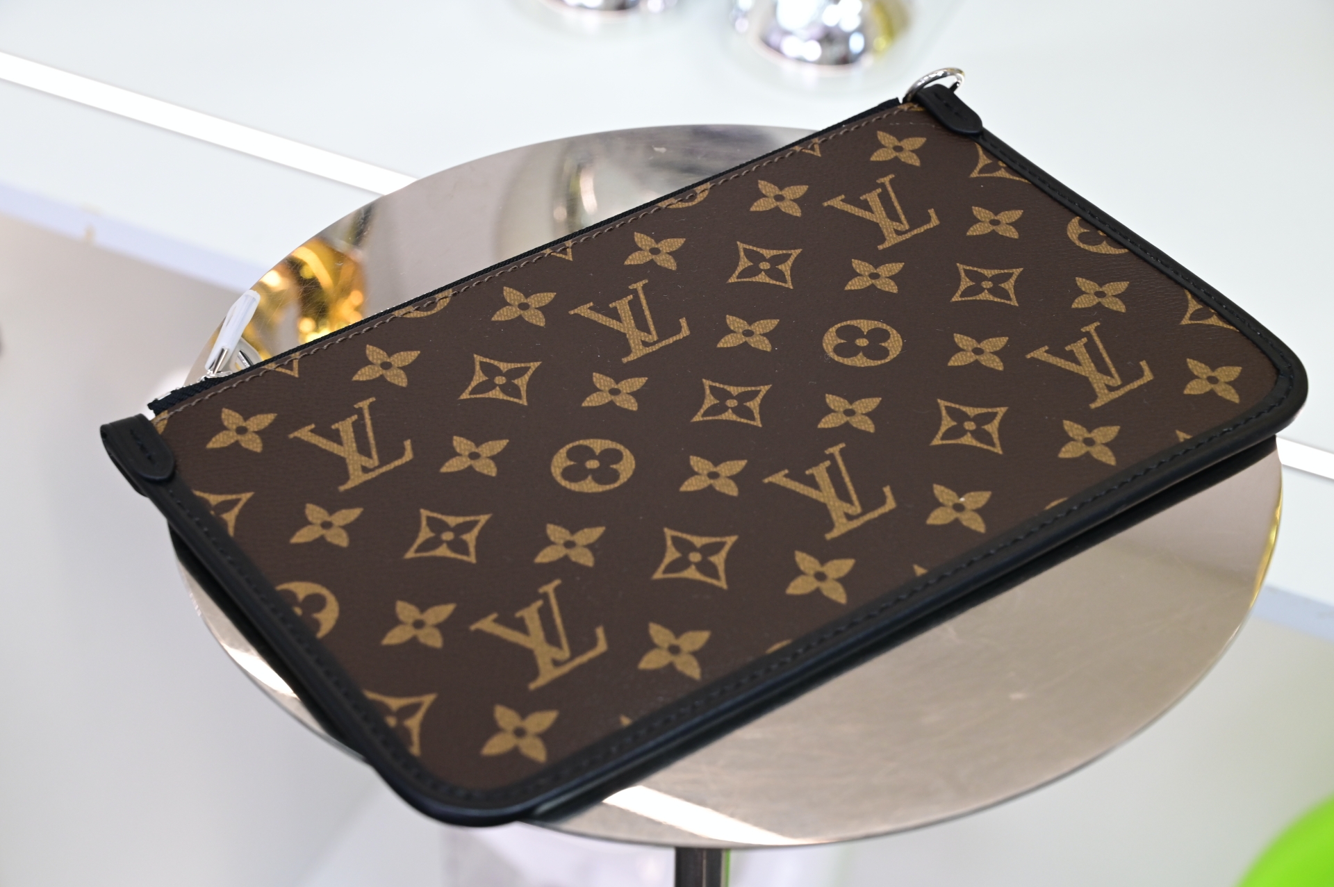 Louis Vuitton  LV