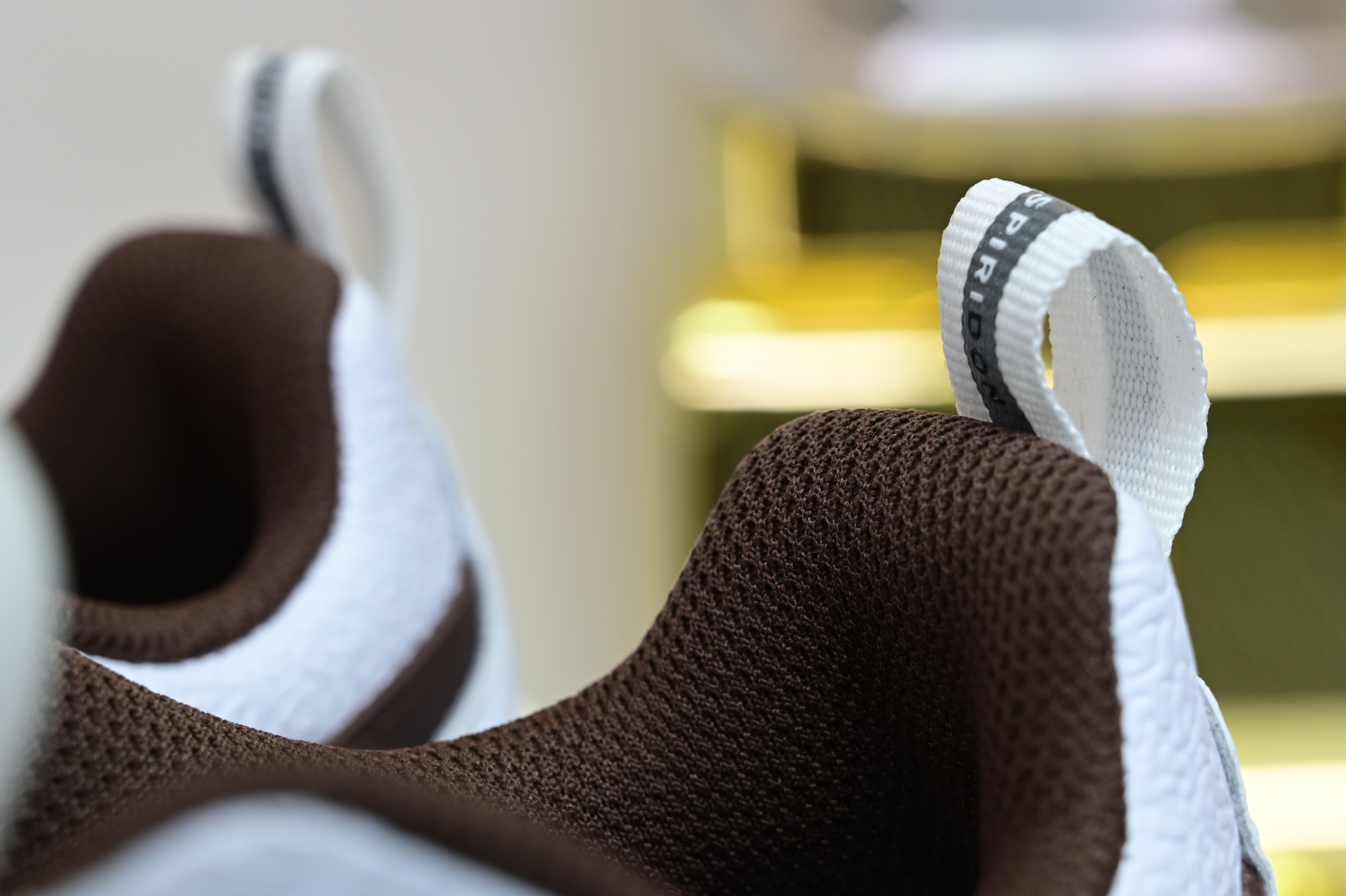 Travis Scott x Nike ZOOM Field JAXX“White/ Light Chocolate”HQ3073-100