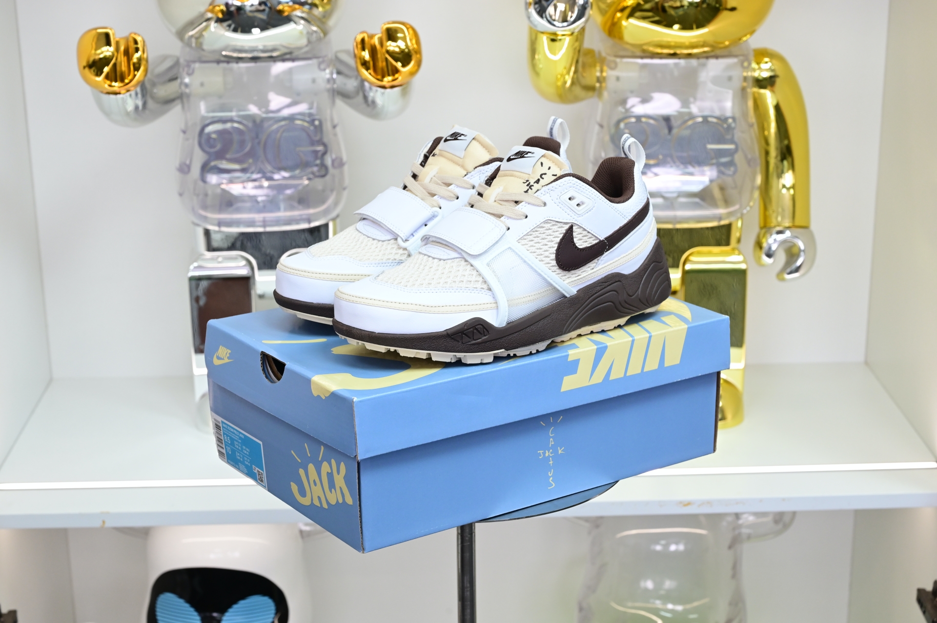 Travis Scott x Nike ZOOM Field JAXX“White/ Light Chocolate”HQ3073-100