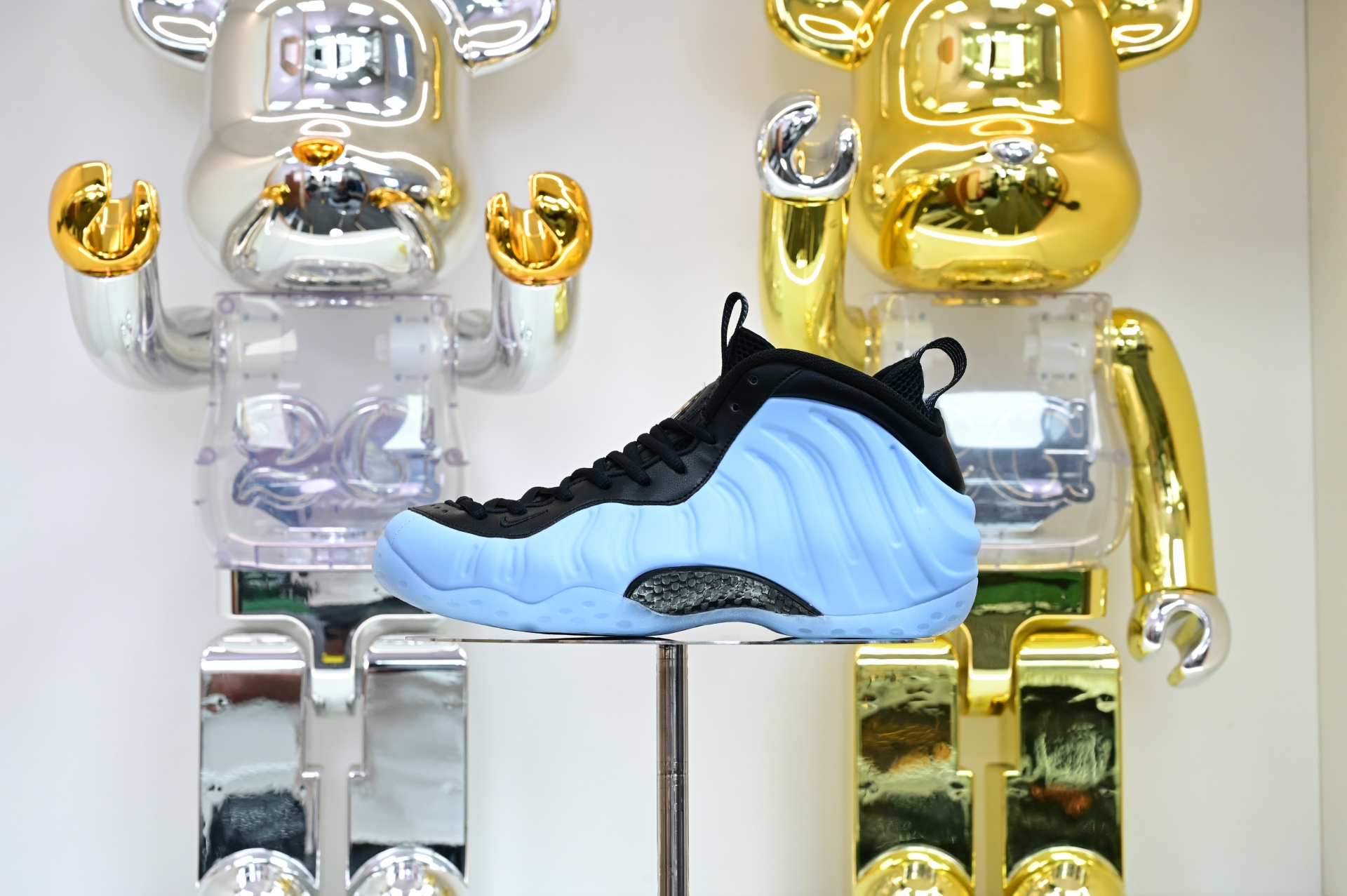 Nike Air Foamposite One 'Psychic Blue and Black'  HJ6014-400
