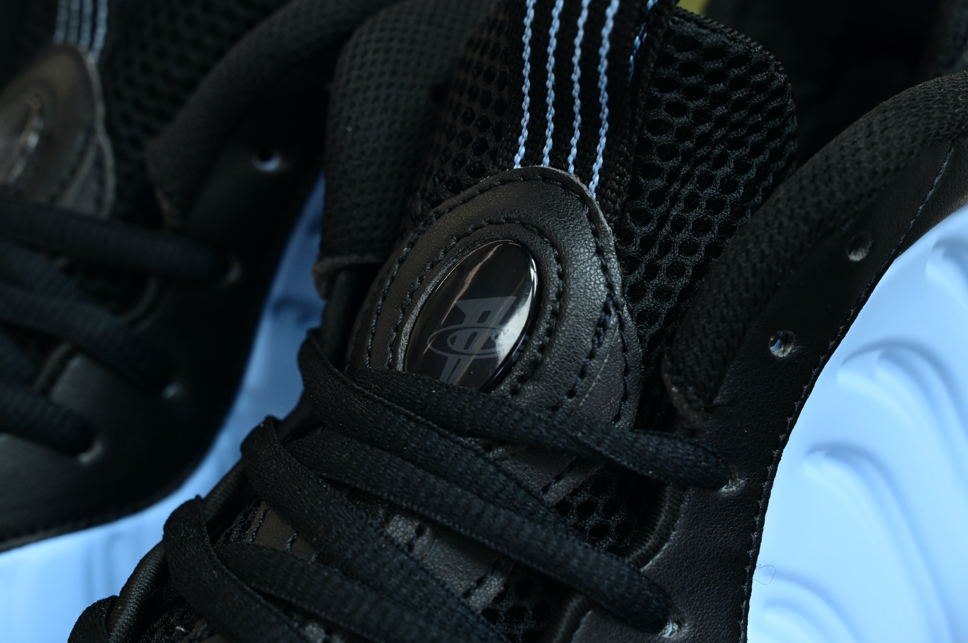 Nike Air Foamposite One 'Psychic Blue and Black'  HJ6014-400