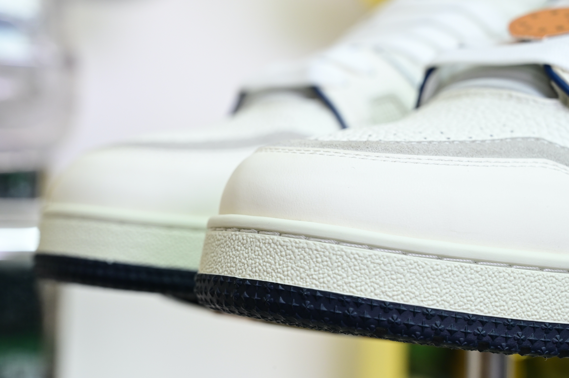 Louis Vuitton  LV   Trainer