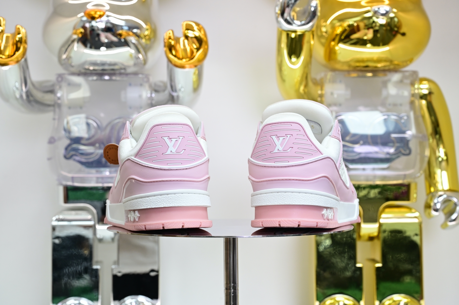 Louis Vuitton  LV   Trainer