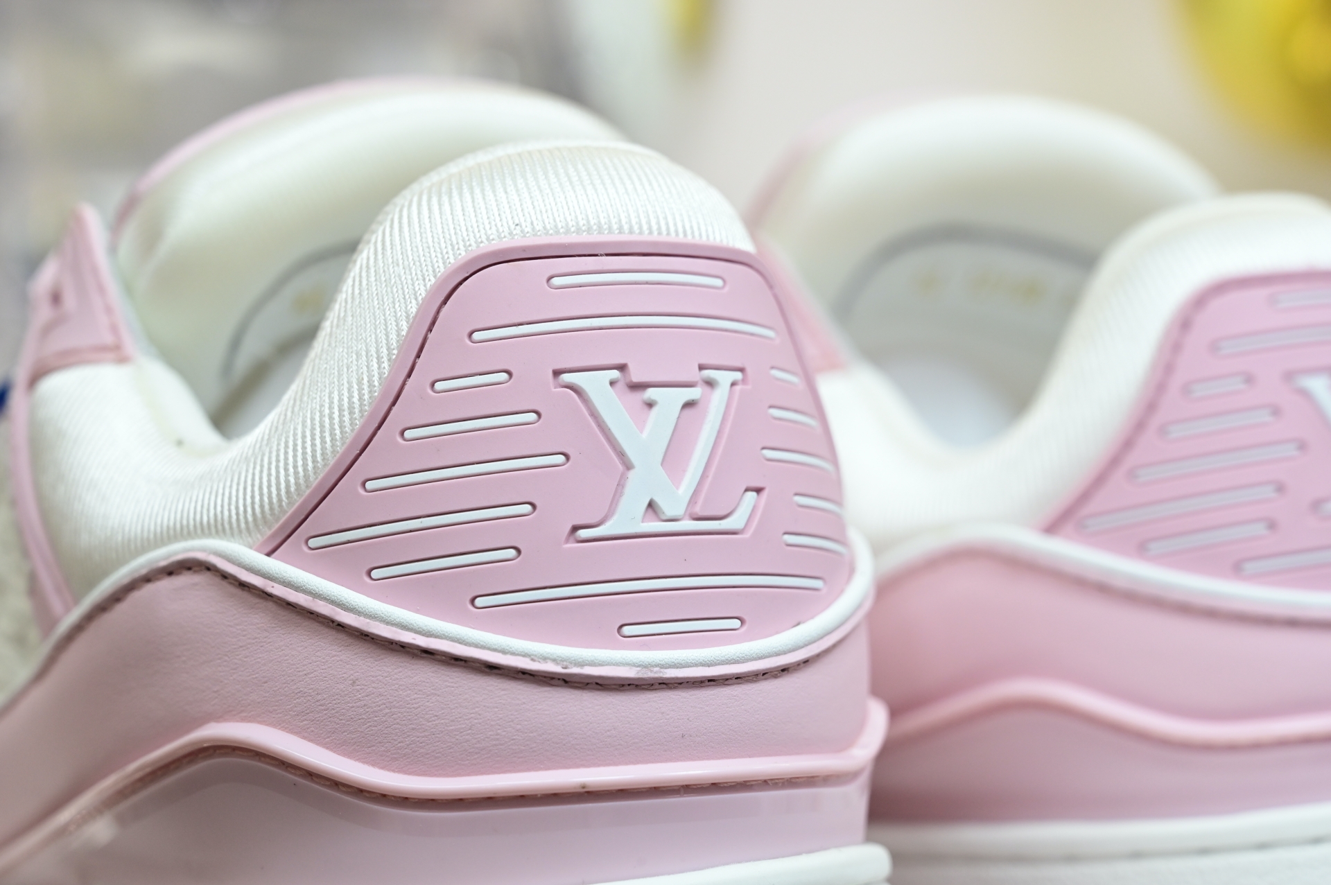 Louis Vuitton  LV   Trainer