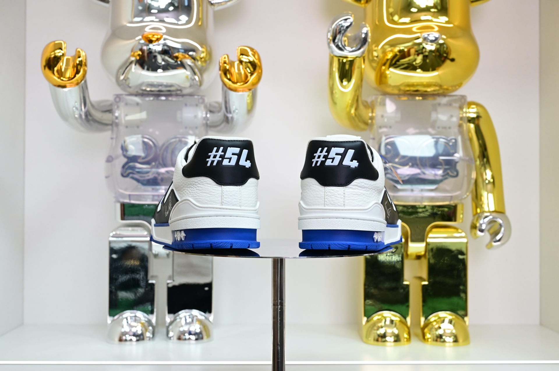 Louis Vuitton  LV   Trainer