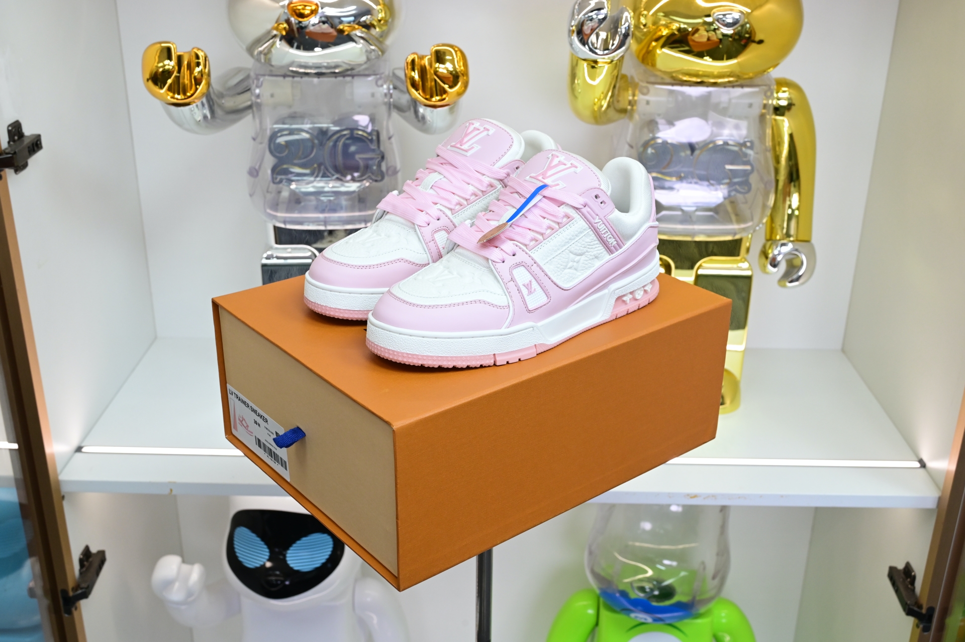 Louis Vuitton  LV   Trainer