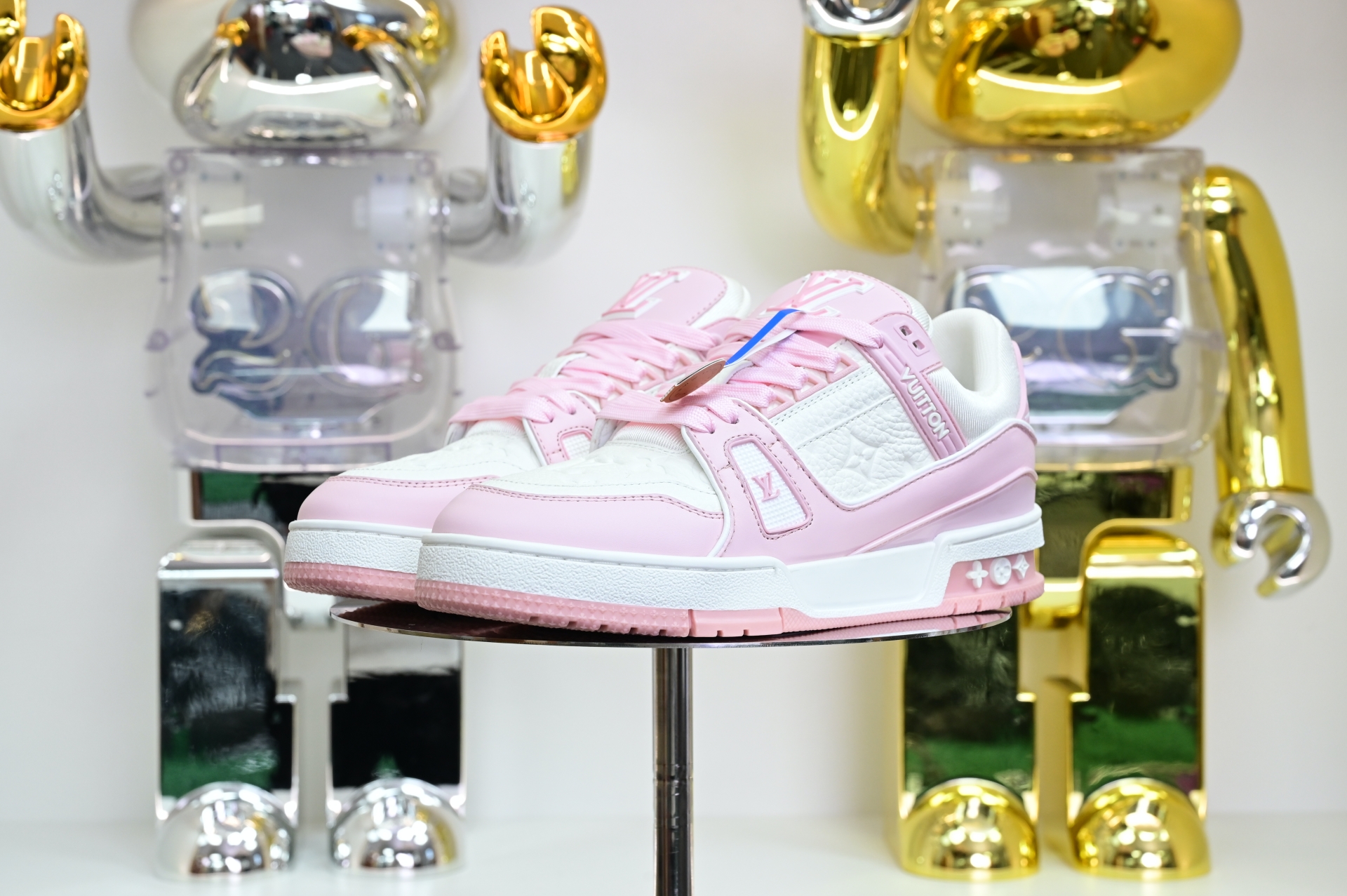 Louis Vuitton  LV   Trainer