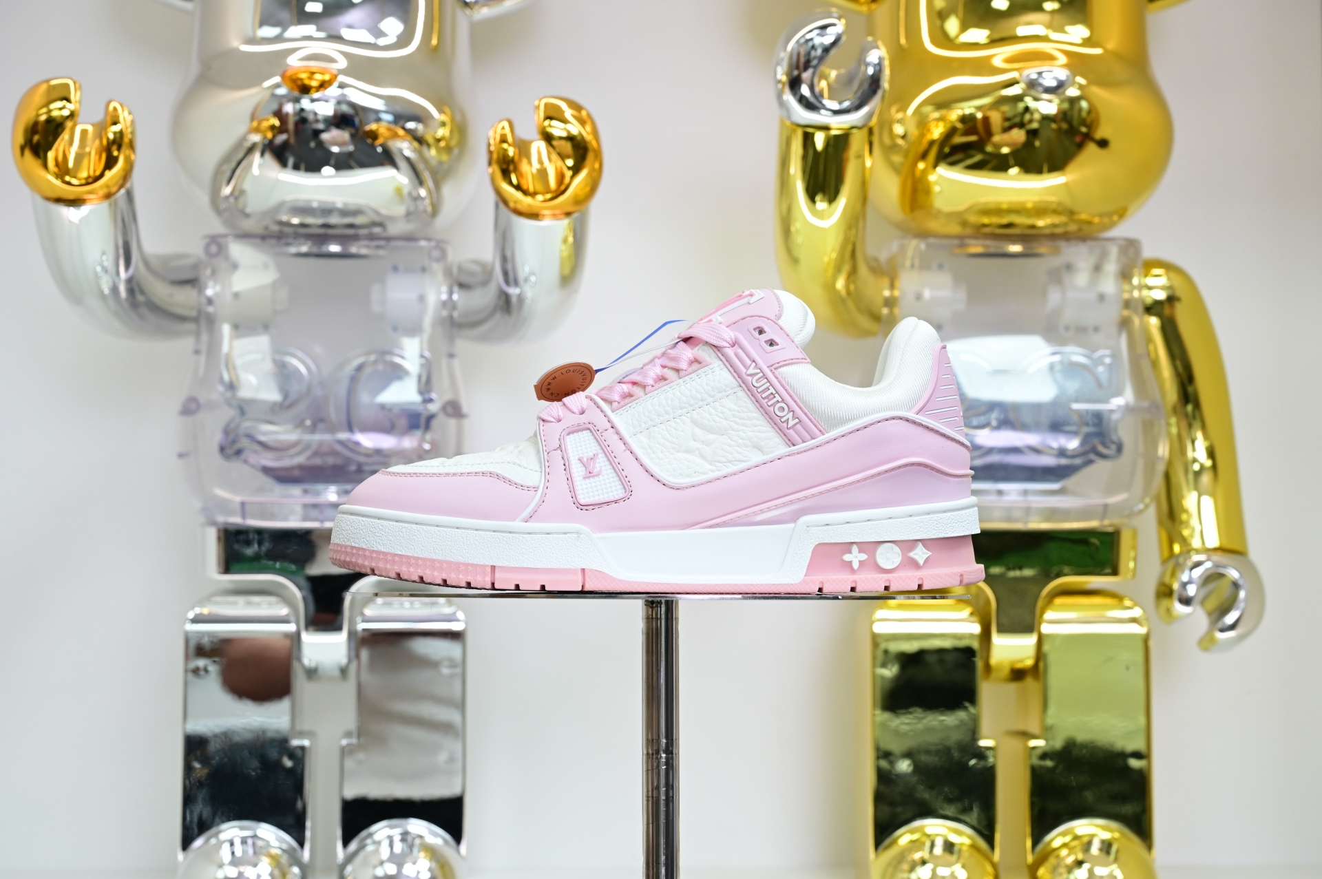 Louis Vuitton  LV   Trainer