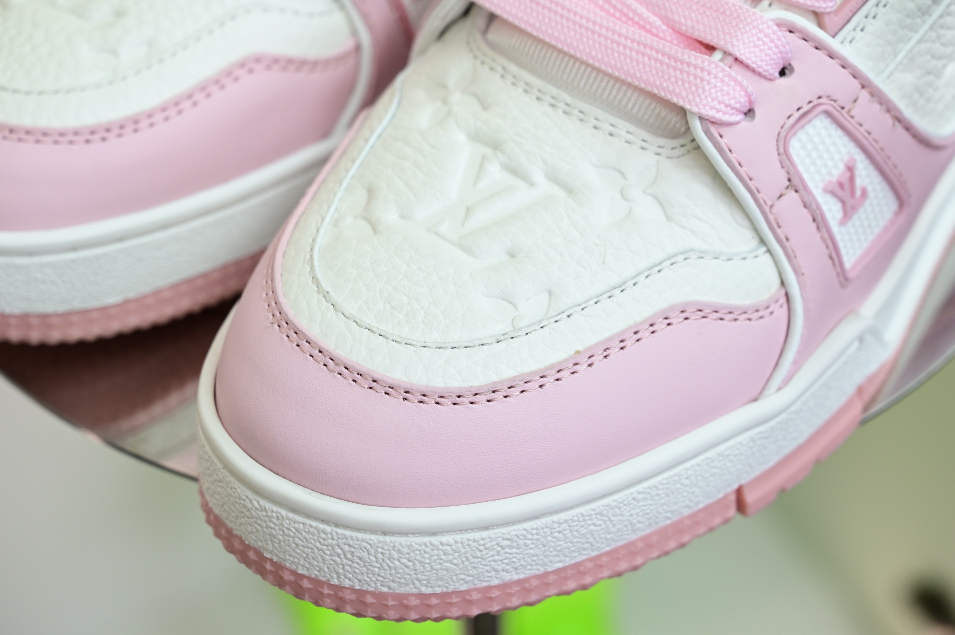 Louis Vuitton  LV   Trainer