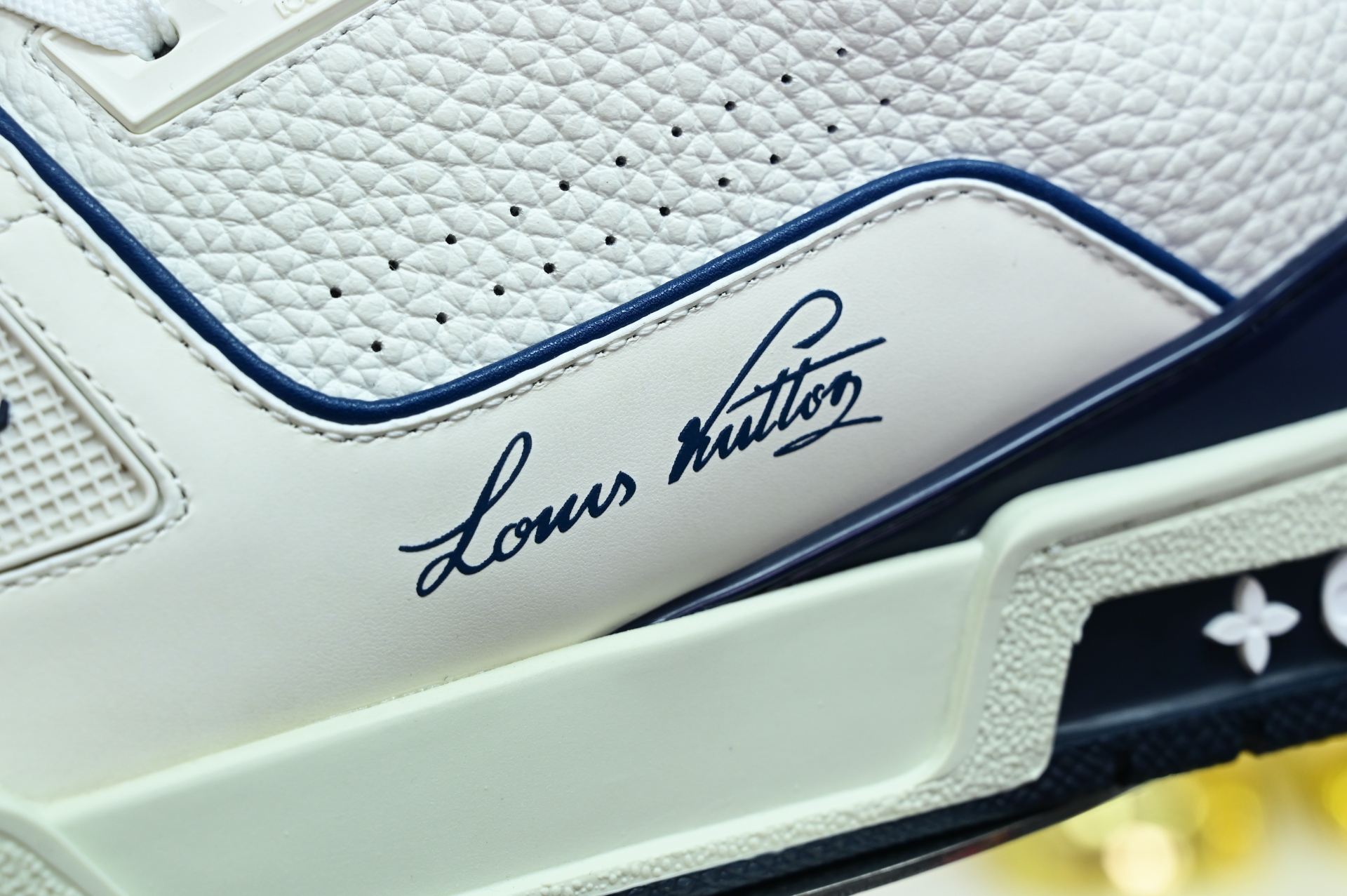 Louis Vuitton  LV   Trainer